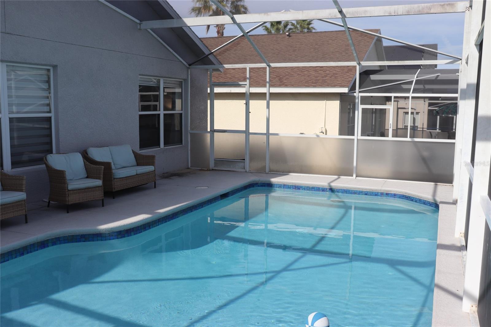 HAMPTON ESTATES - Residential Lease