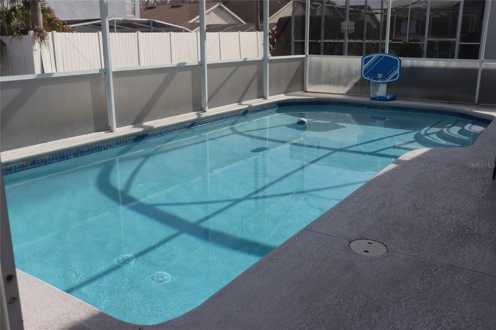 HAMPTON ESTATES - Residential Lease