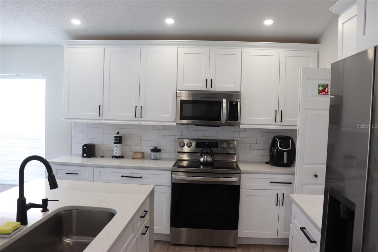 HAMPTON ESTATES - Residential Lease