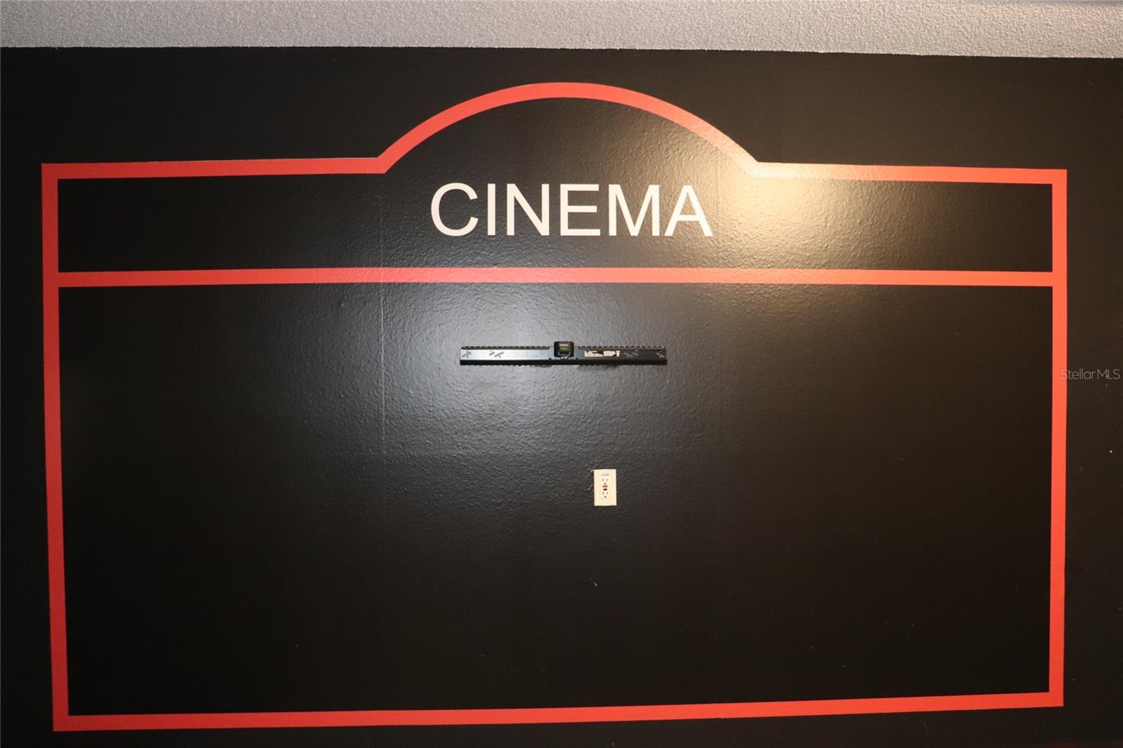 HAMPTON ESTATES - Residential Lease