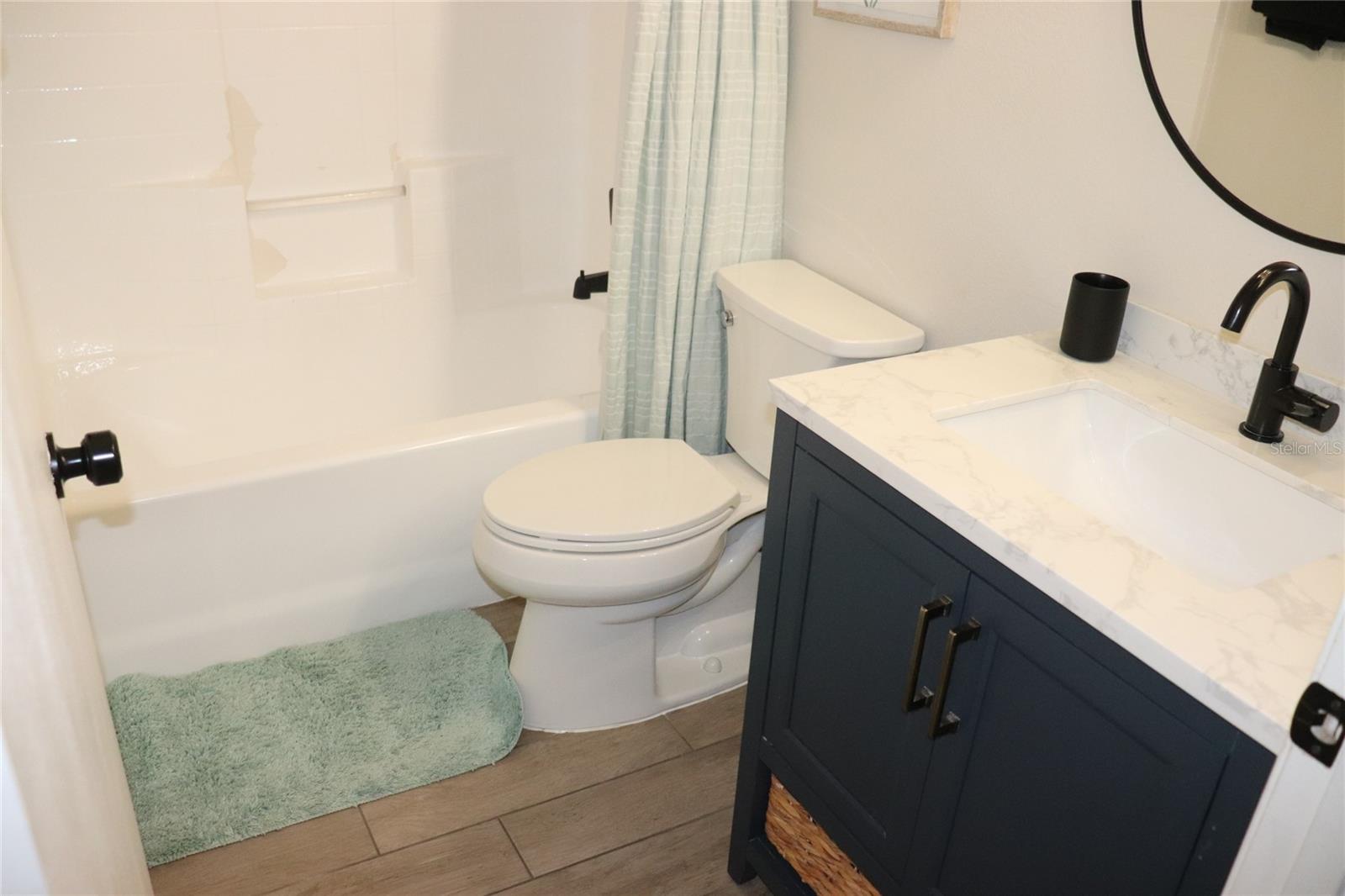 HAMPTON ESTATES - Residential Lease