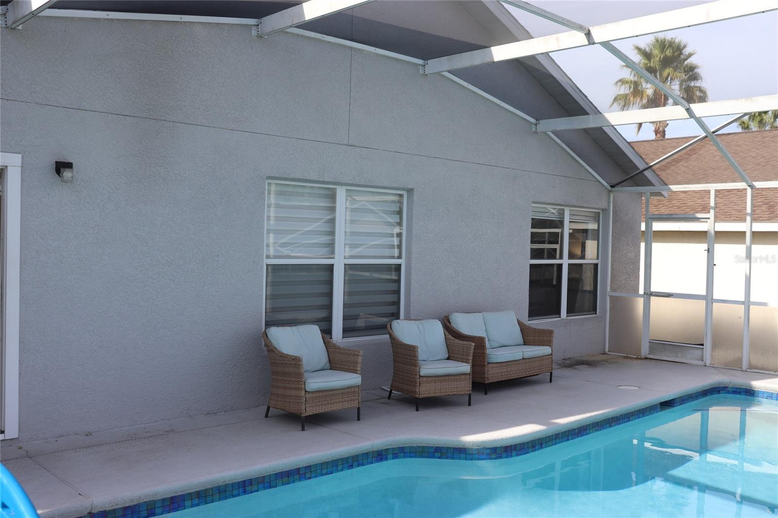 HAMPTON ESTATES - Residential Lease