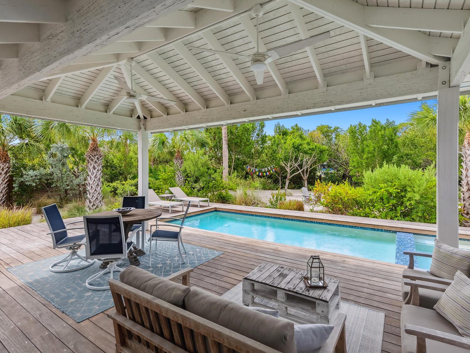 LONGBEACH ON LONGBOAT KEY - Residential