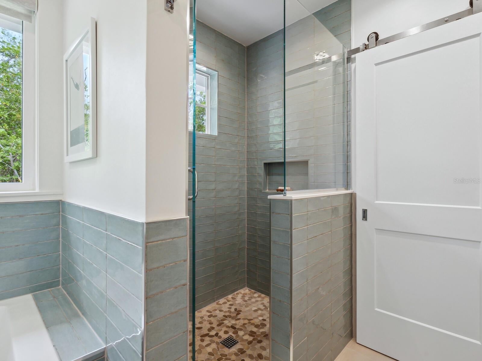 LONGBEACH ON LONGBOAT KEY - Residential