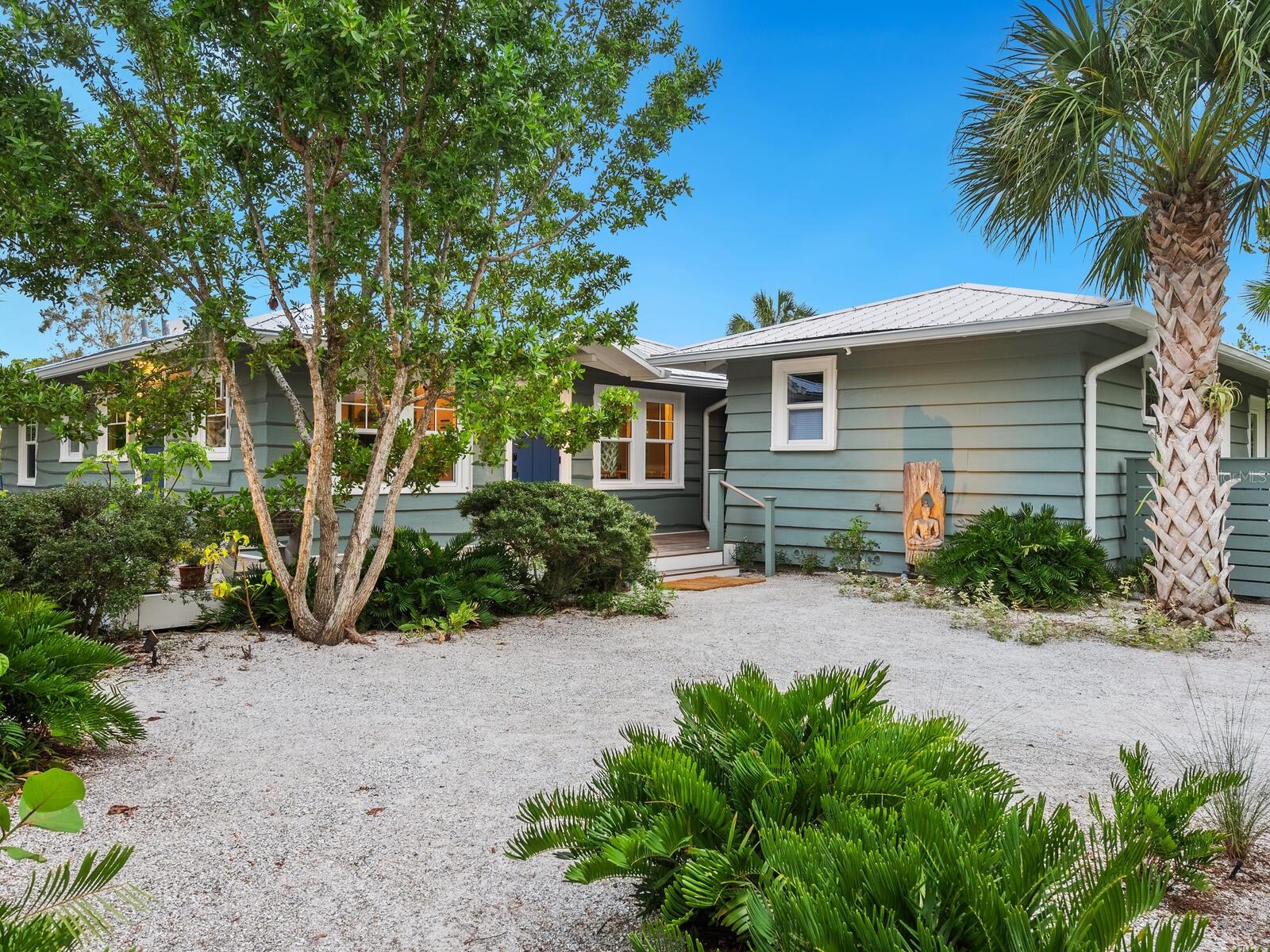 LONGBEACH ON LONGBOAT KEY - Residential