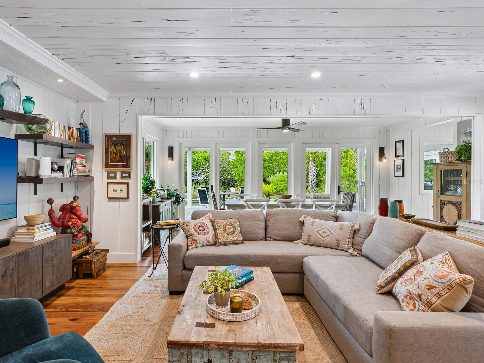 LONGBEACH ON LONGBOAT KEY - Residential