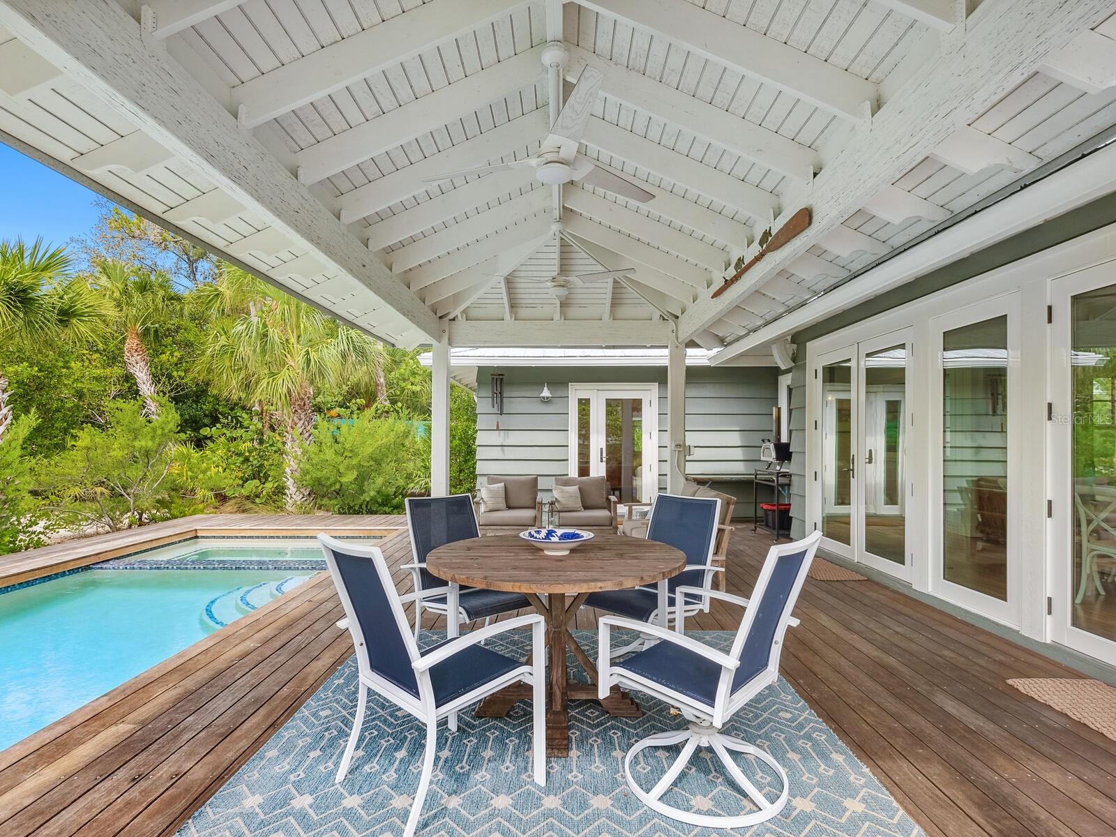 LONGBEACH ON LONGBOAT KEY - Residential