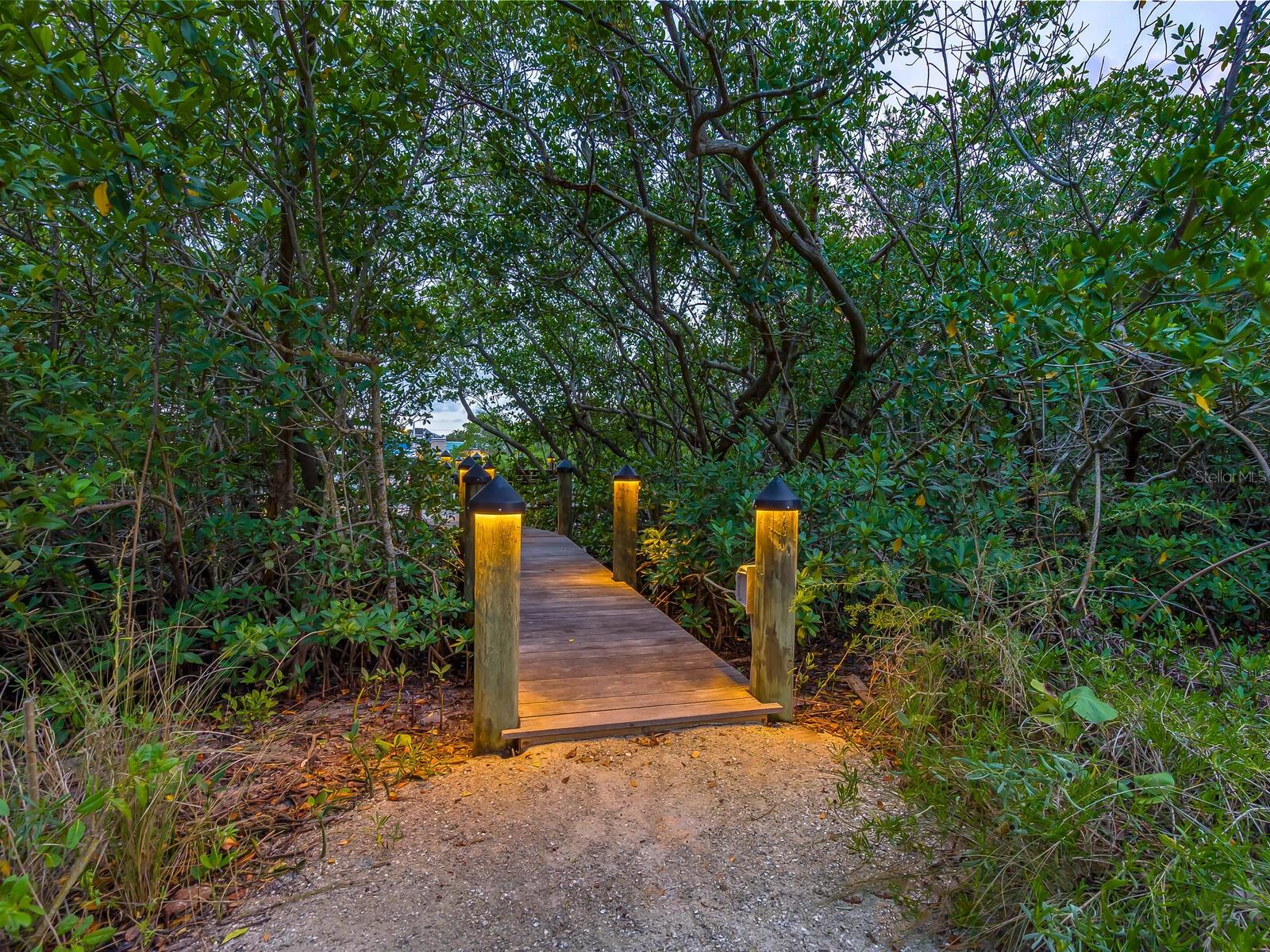 LONGBEACH ON LONGBOAT KEY - Residential