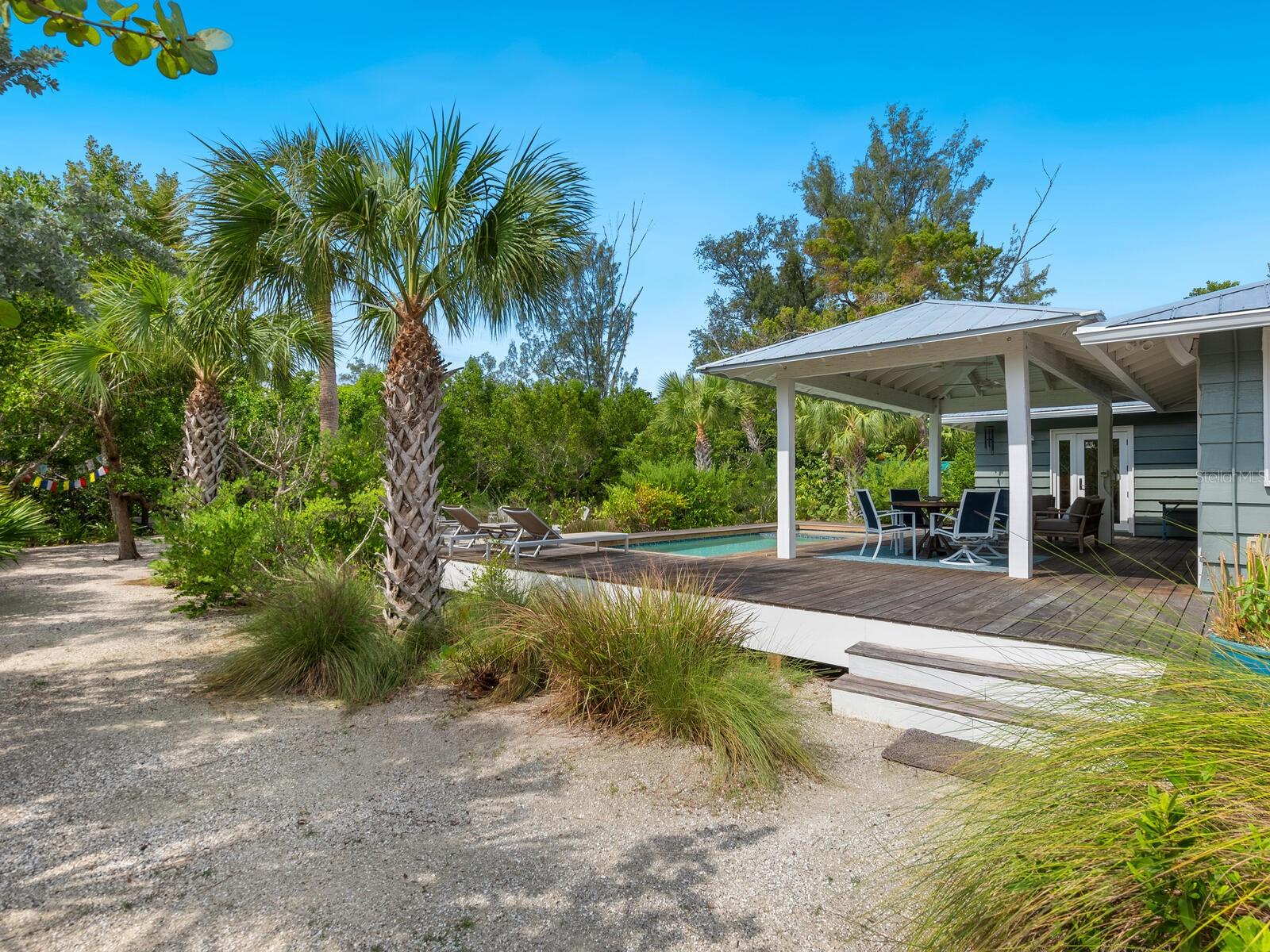 LONGBEACH ON LONGBOAT KEY - Residential