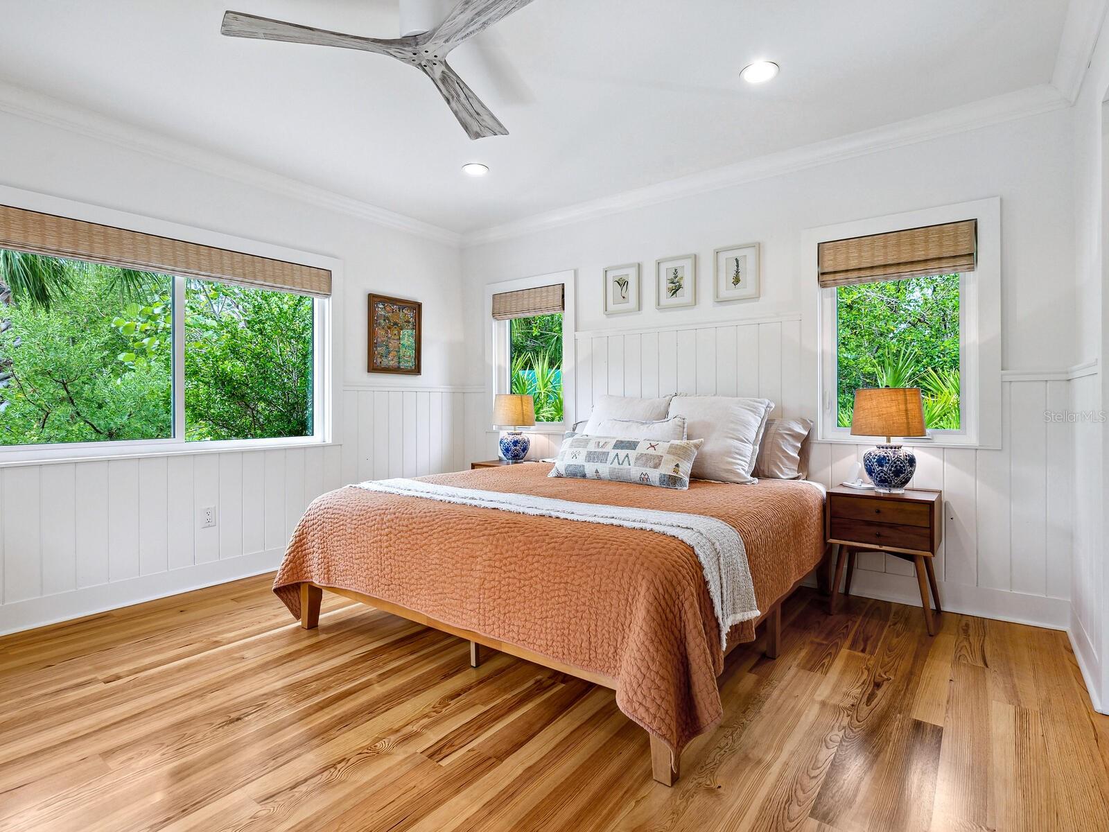 LONGBEACH ON LONGBOAT KEY - Residential