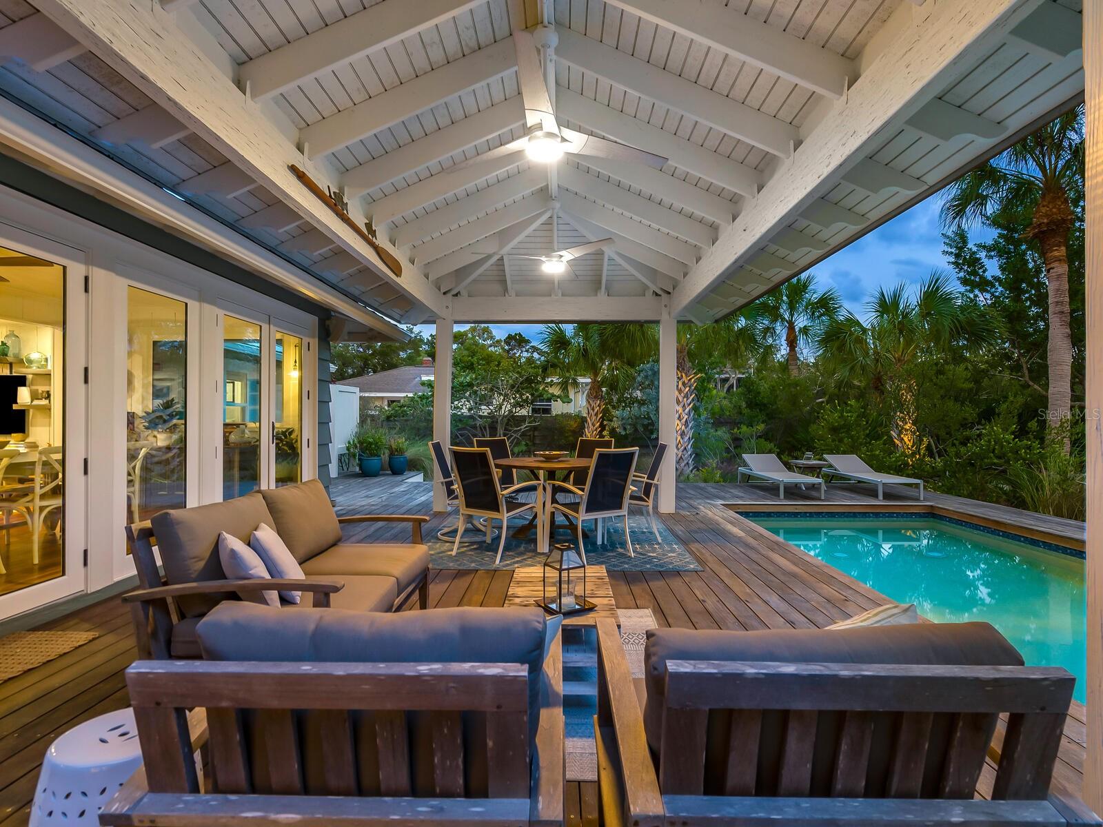 LONGBEACH ON LONGBOAT KEY - Residential