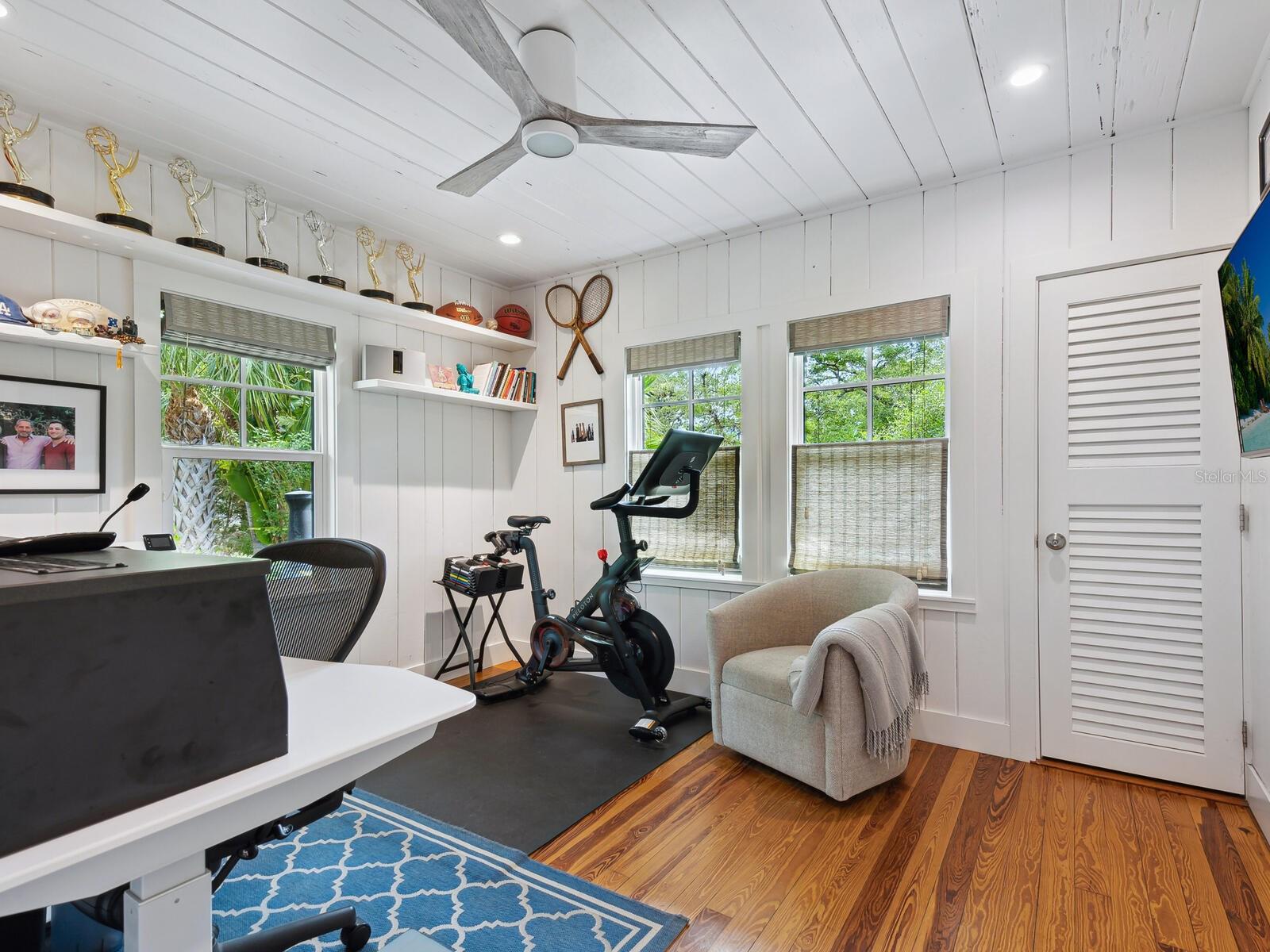 LONGBEACH ON LONGBOAT KEY - Residential