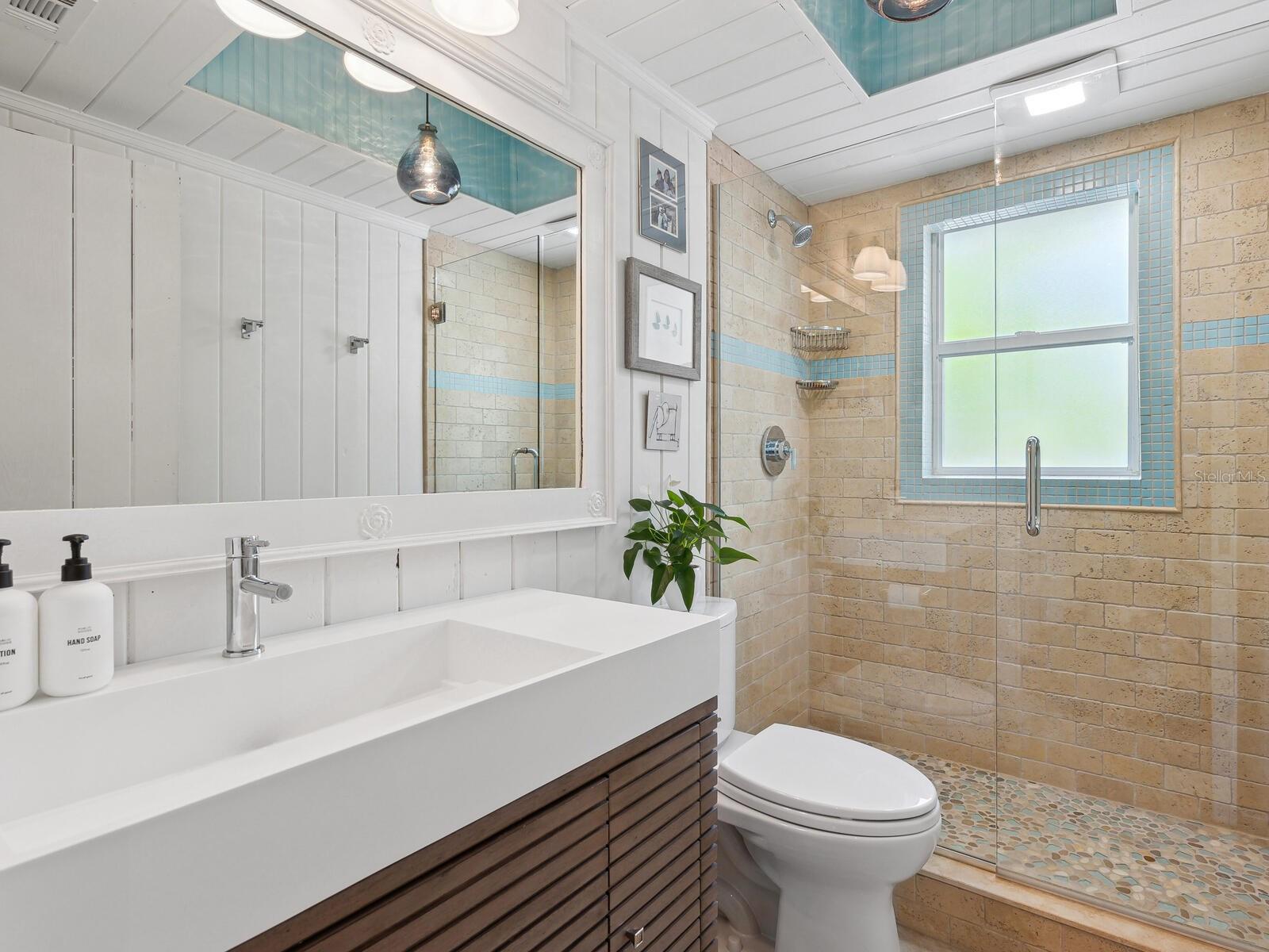 LONGBEACH ON LONGBOAT KEY - Residential