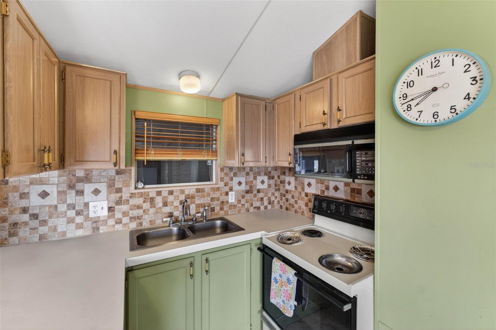 WEST VIEW RIDGE RESORTS INC - Residential