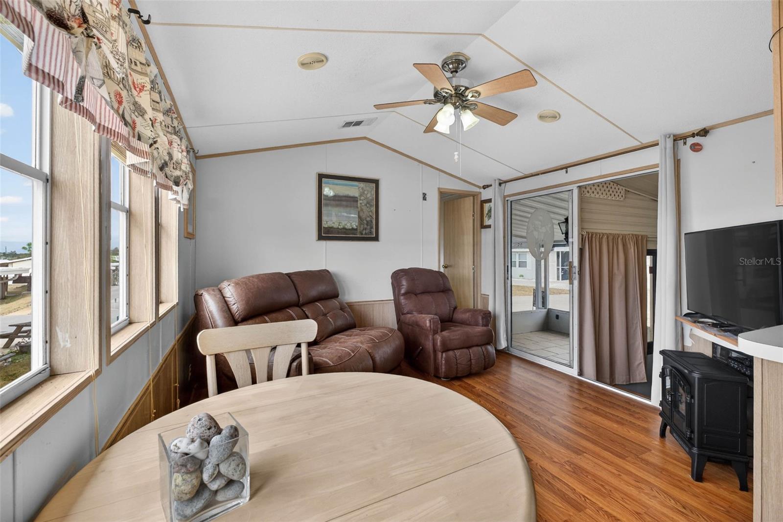 WEST VIEW RIDGE RESORTS INC - Residential