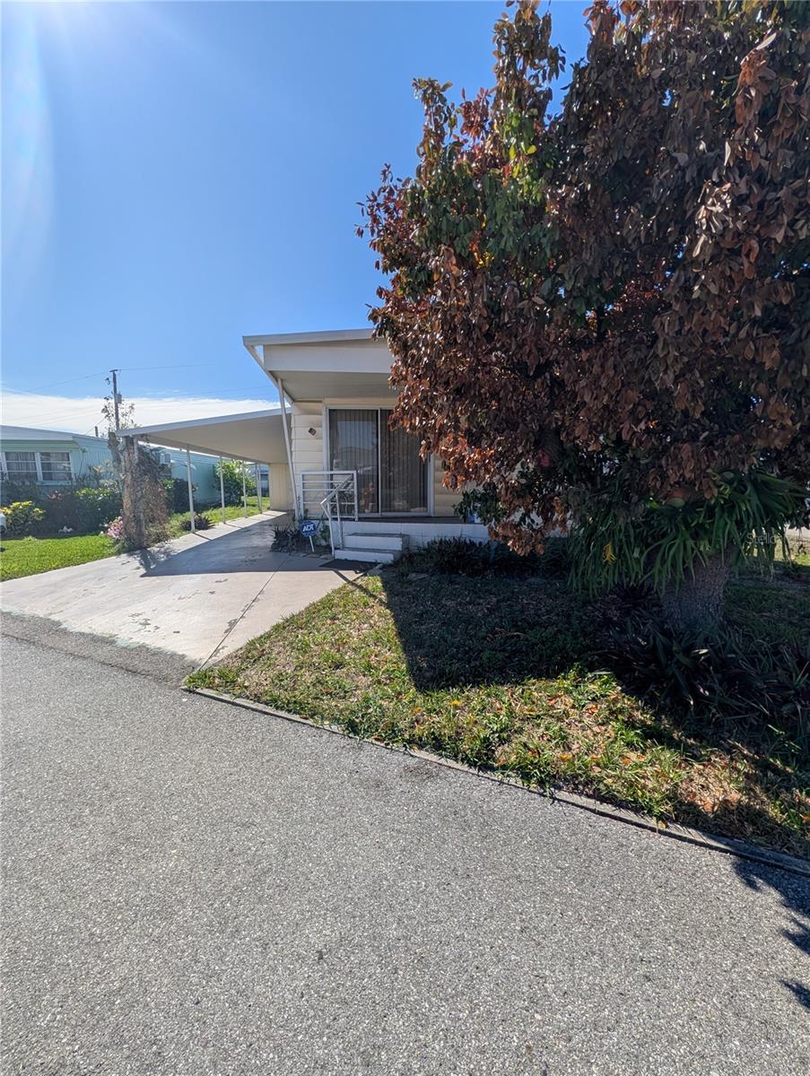 FLORIDANA MOBILE HOMESITE 3 - Residential