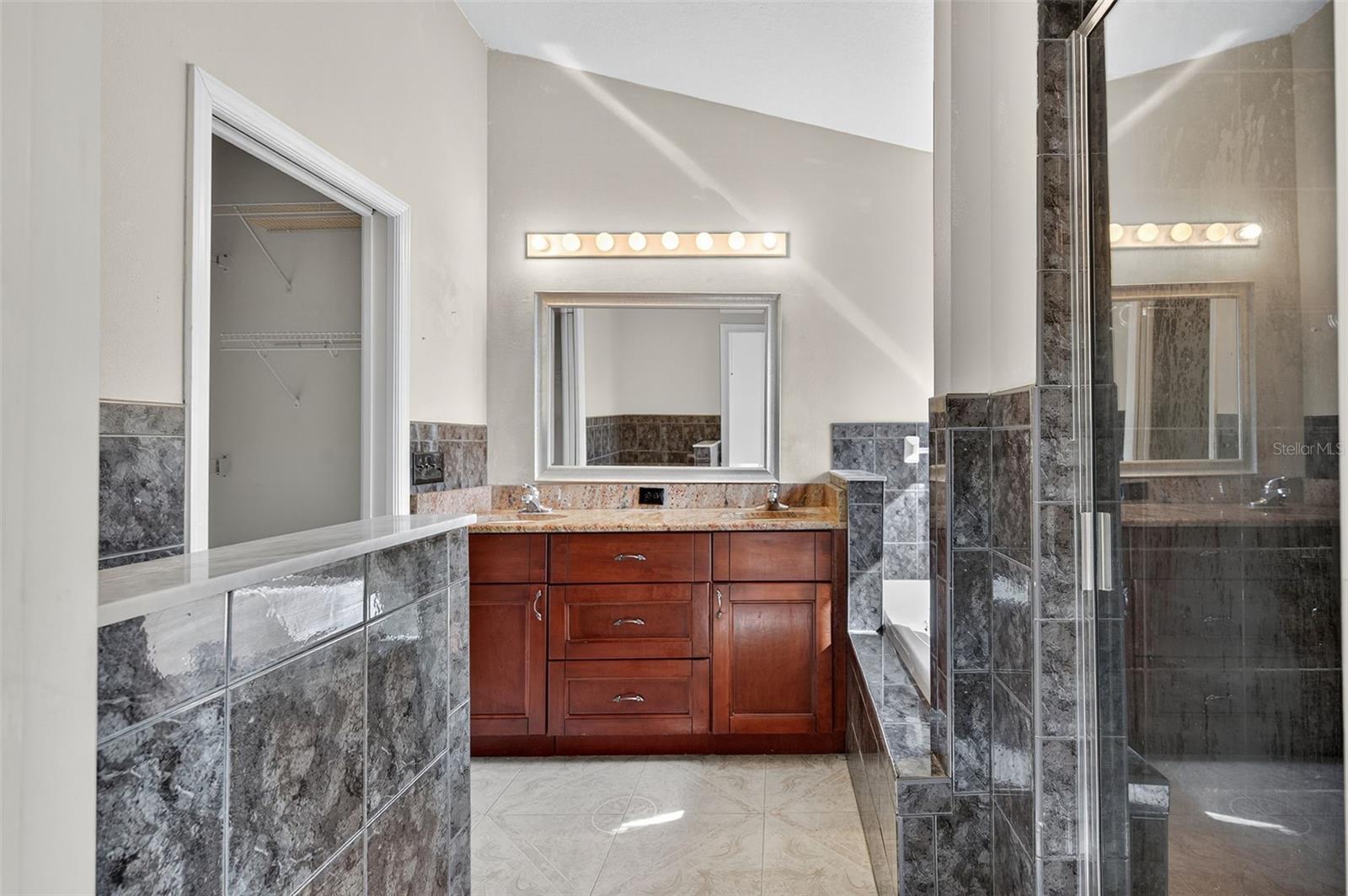 EDGEWATER VILLAGE UNIT 1 - Residential