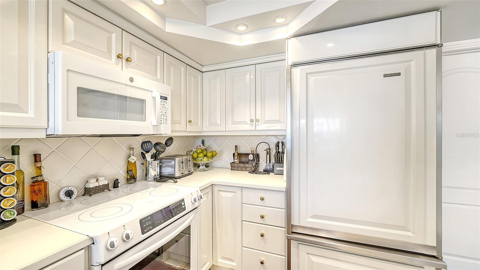 PALM BAY CLUB I - Residential