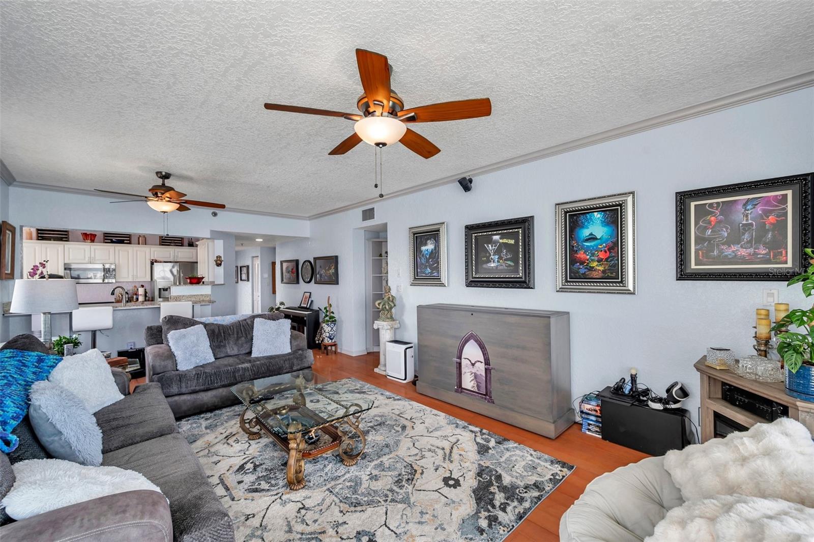 HARBOURSIDE CONDO - Residential