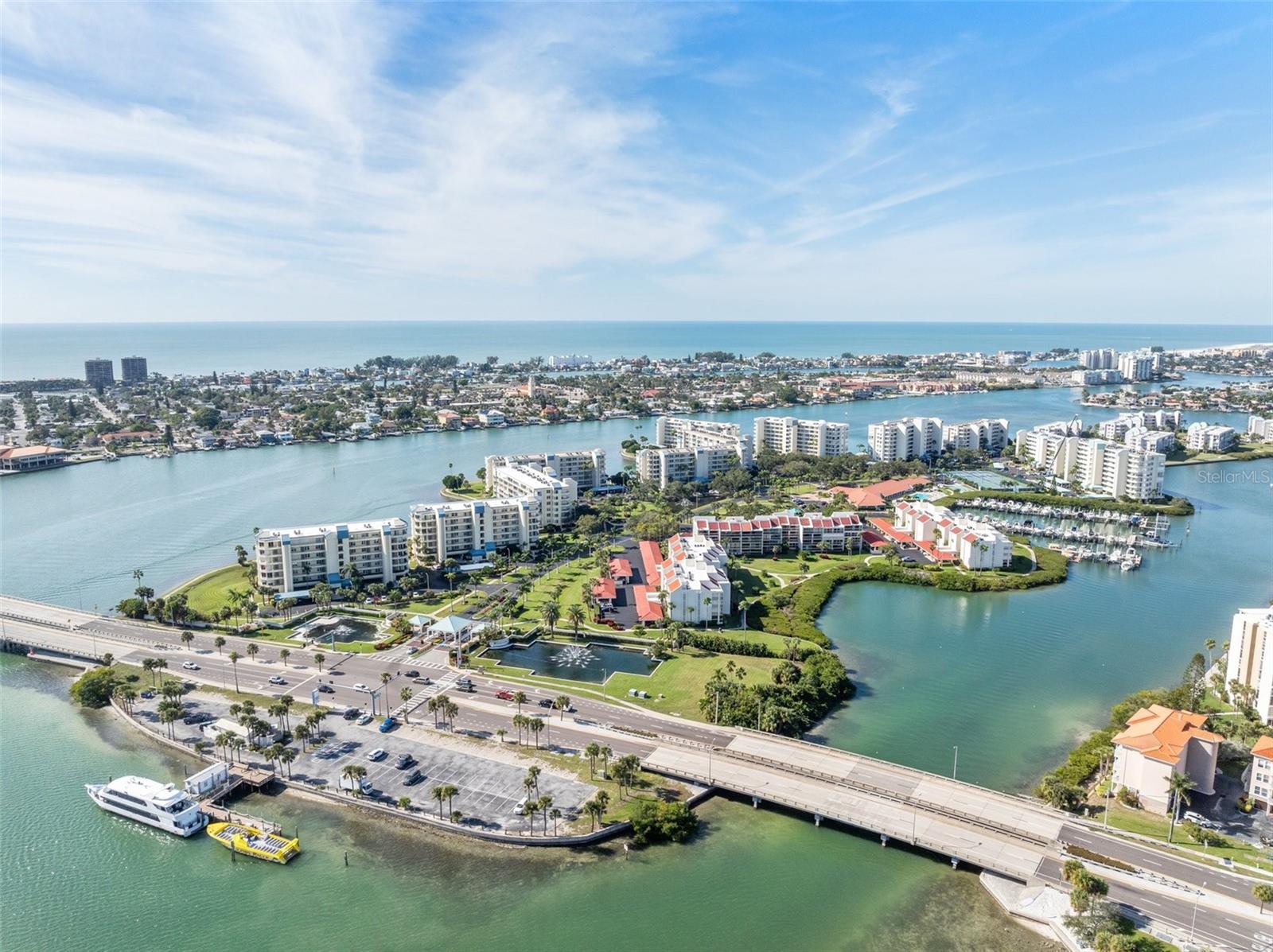 HARBOURSIDE CONDO - Residential