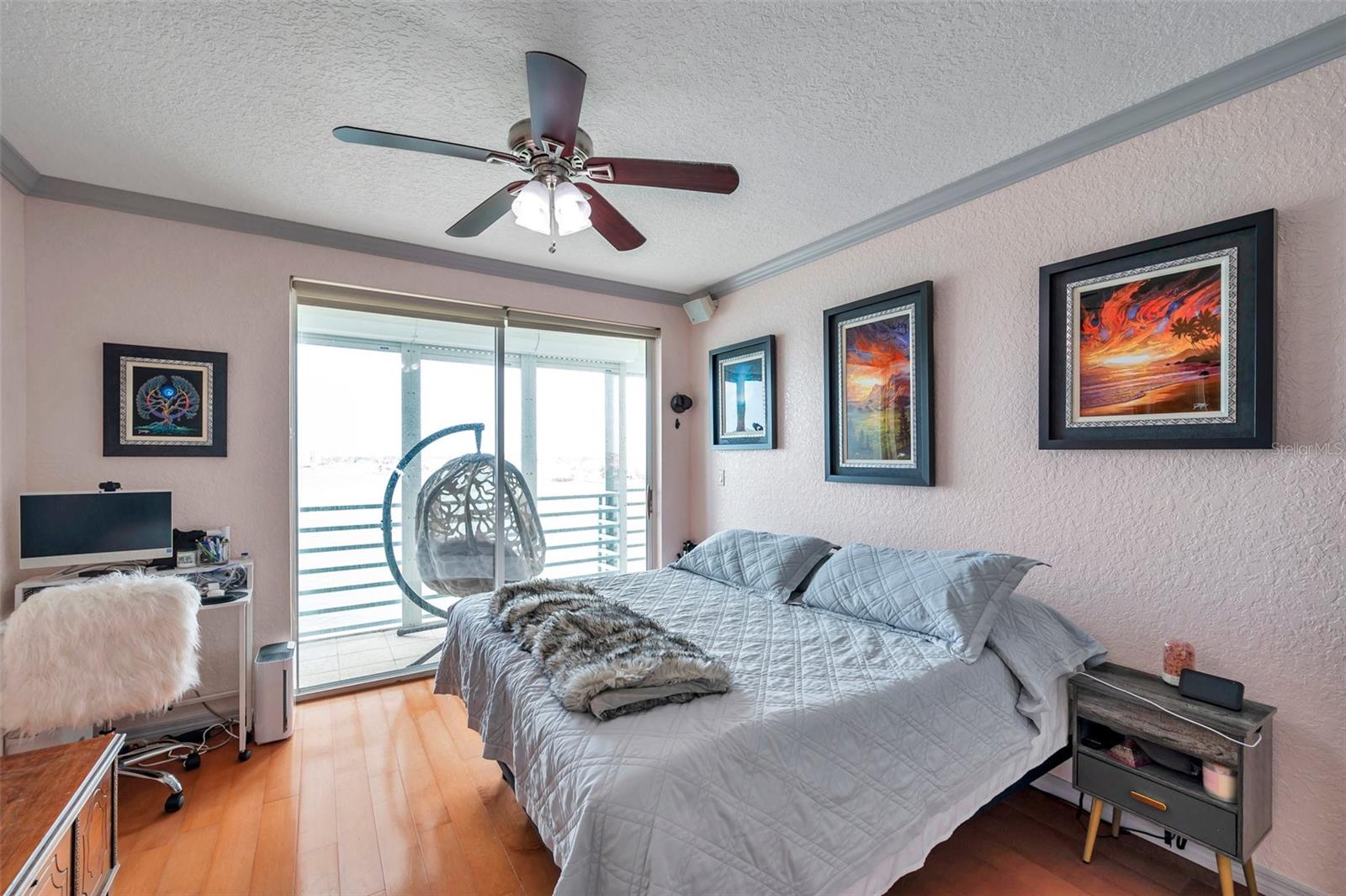 HARBOURSIDE CONDO - Residential