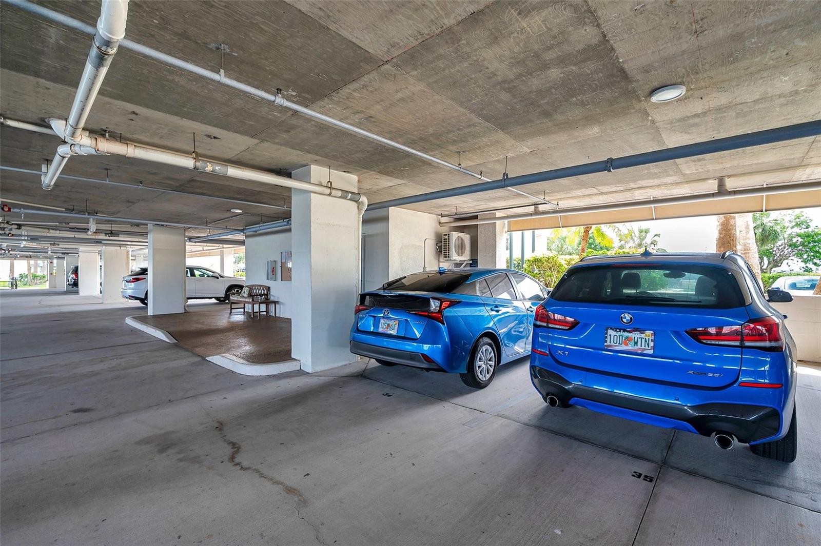 HARBOURSIDE CONDO - Residential