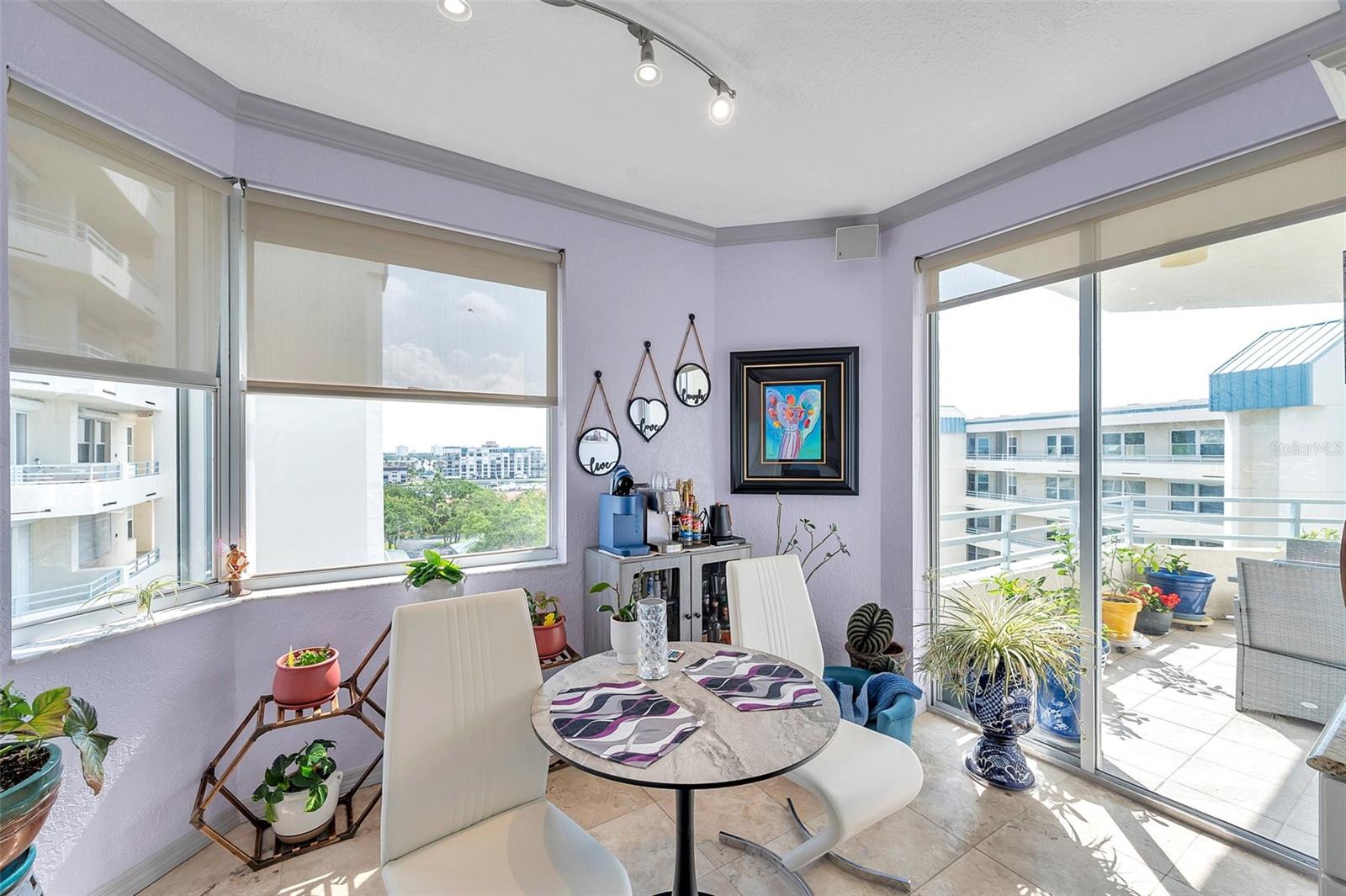 HARBOURSIDE CONDO - Residential