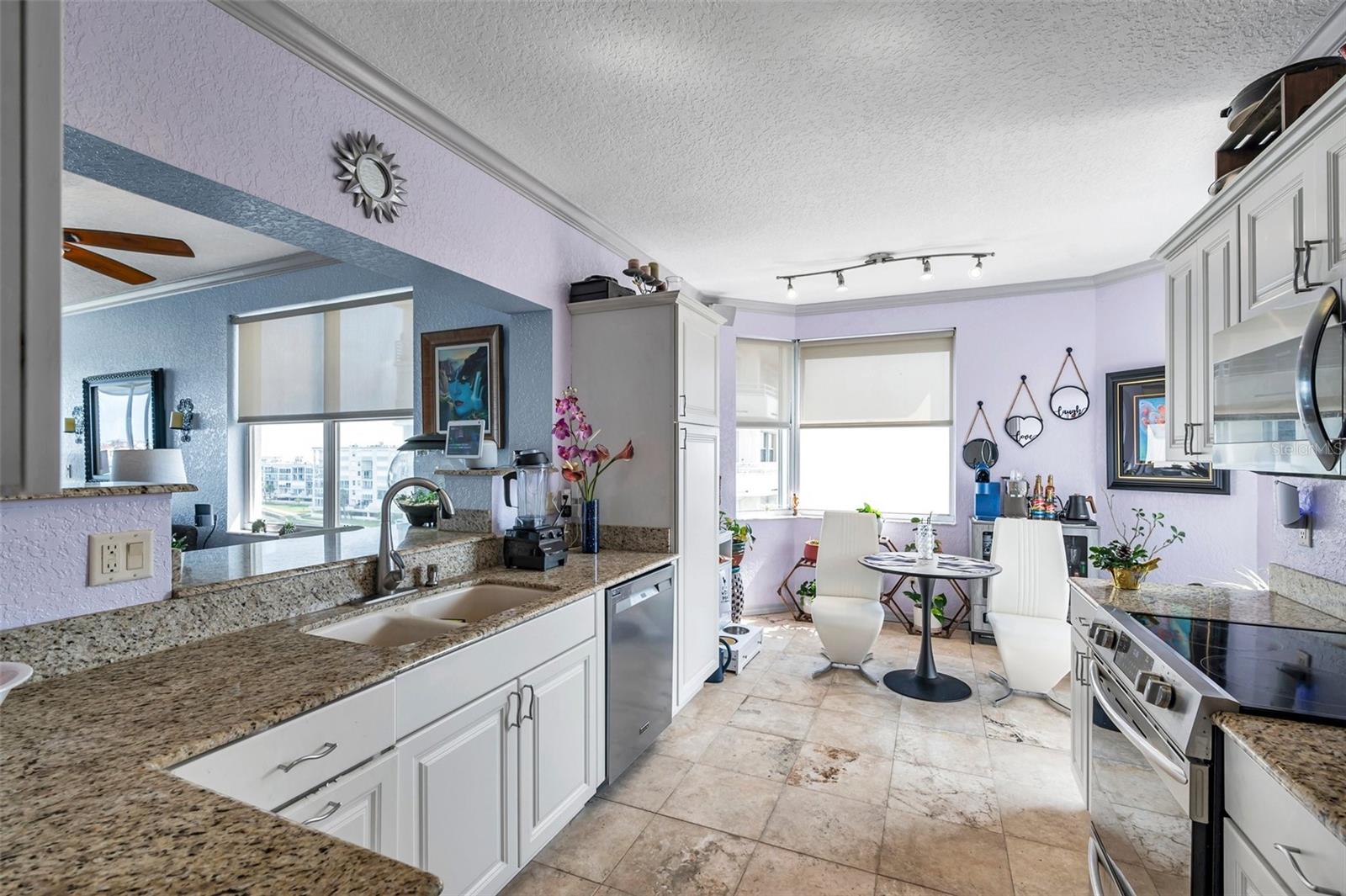 HARBOURSIDE CONDO - Residential