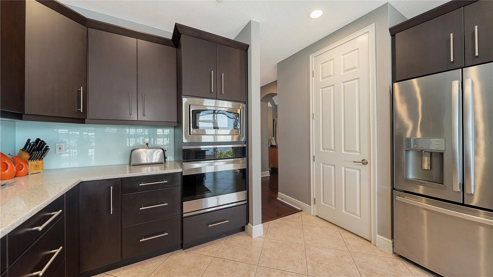 THE MOORINGS AT EDGEWATER - Residential