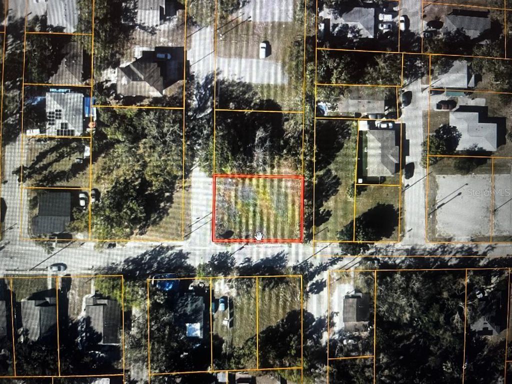 Photo of 614 11th Avenue W, Bradenton, FL 34205 (MLS # OM715011)