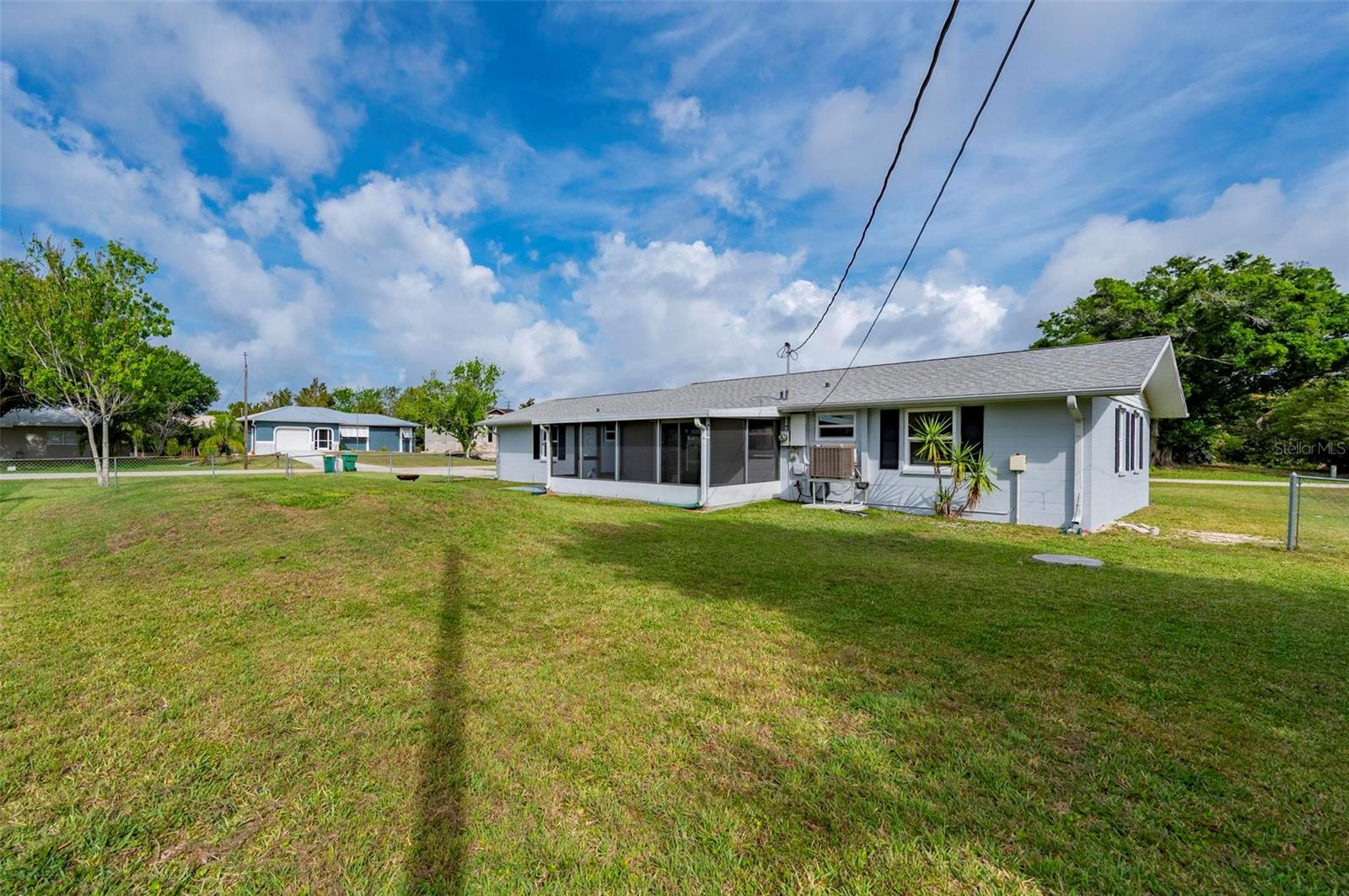 CHARLOTTE PARK - Residential