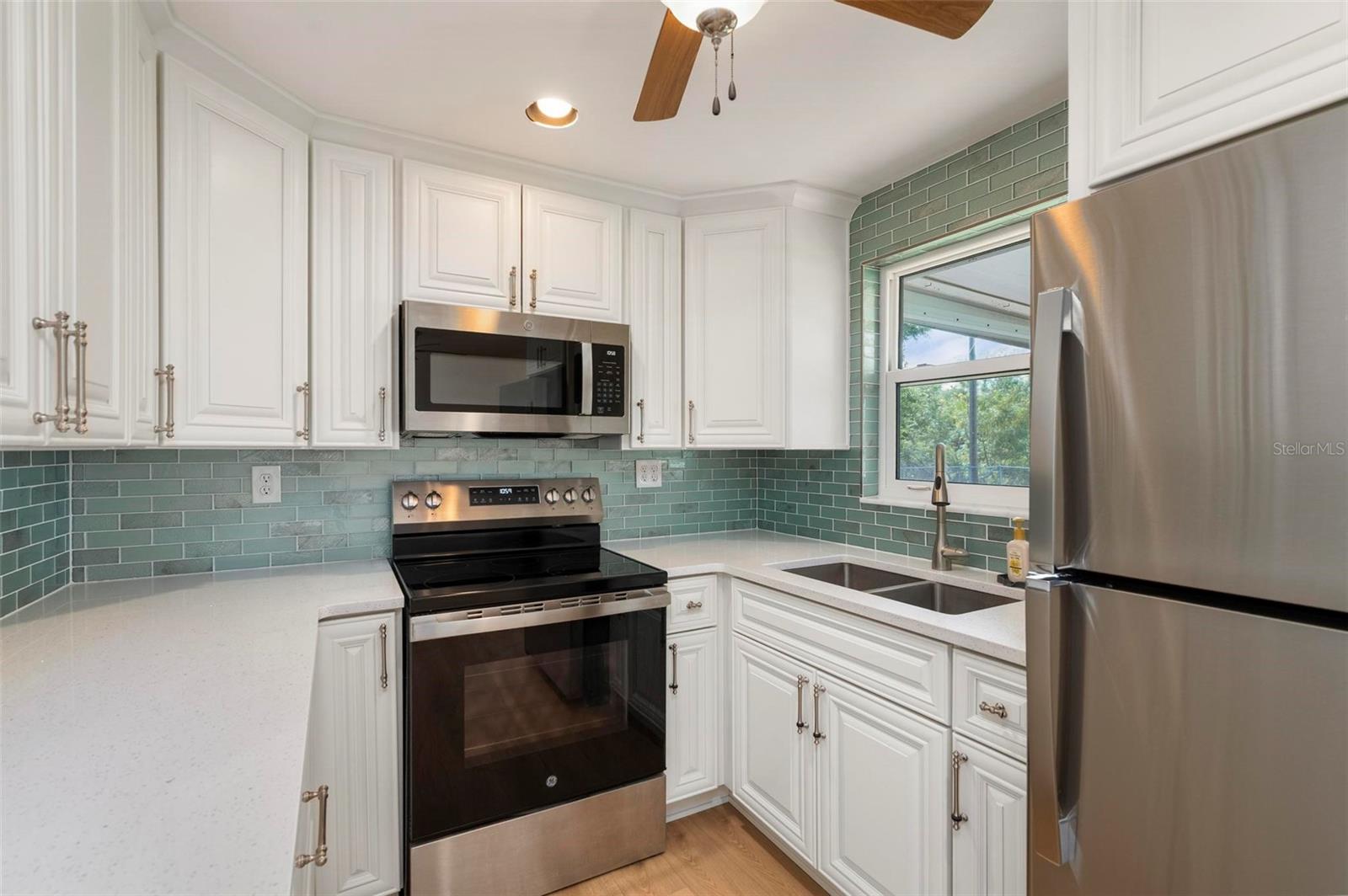 CHARLOTTE PARK - Residential