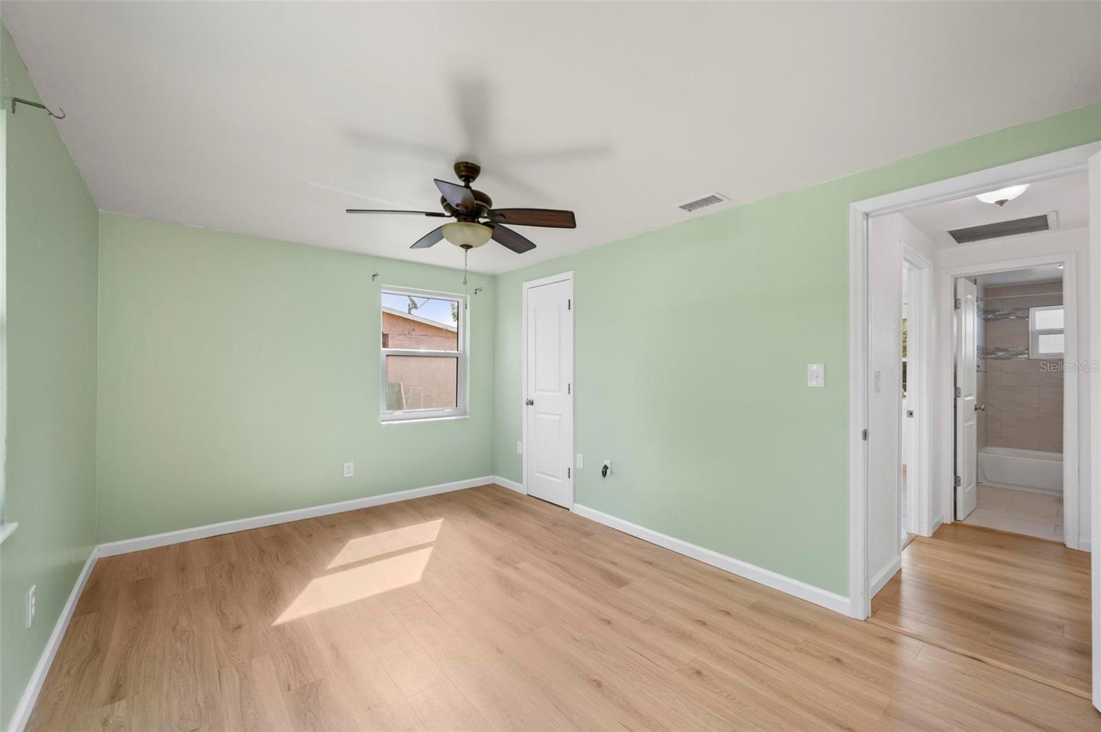 CHARLOTTE PARK - Residential