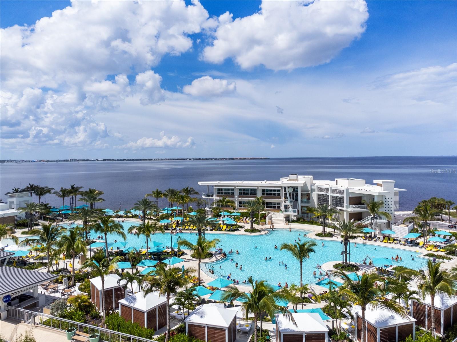 CHARLOTTE PARK - Residential