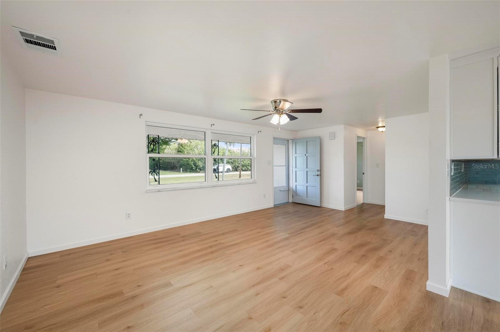 CHARLOTTE PARK - Residential