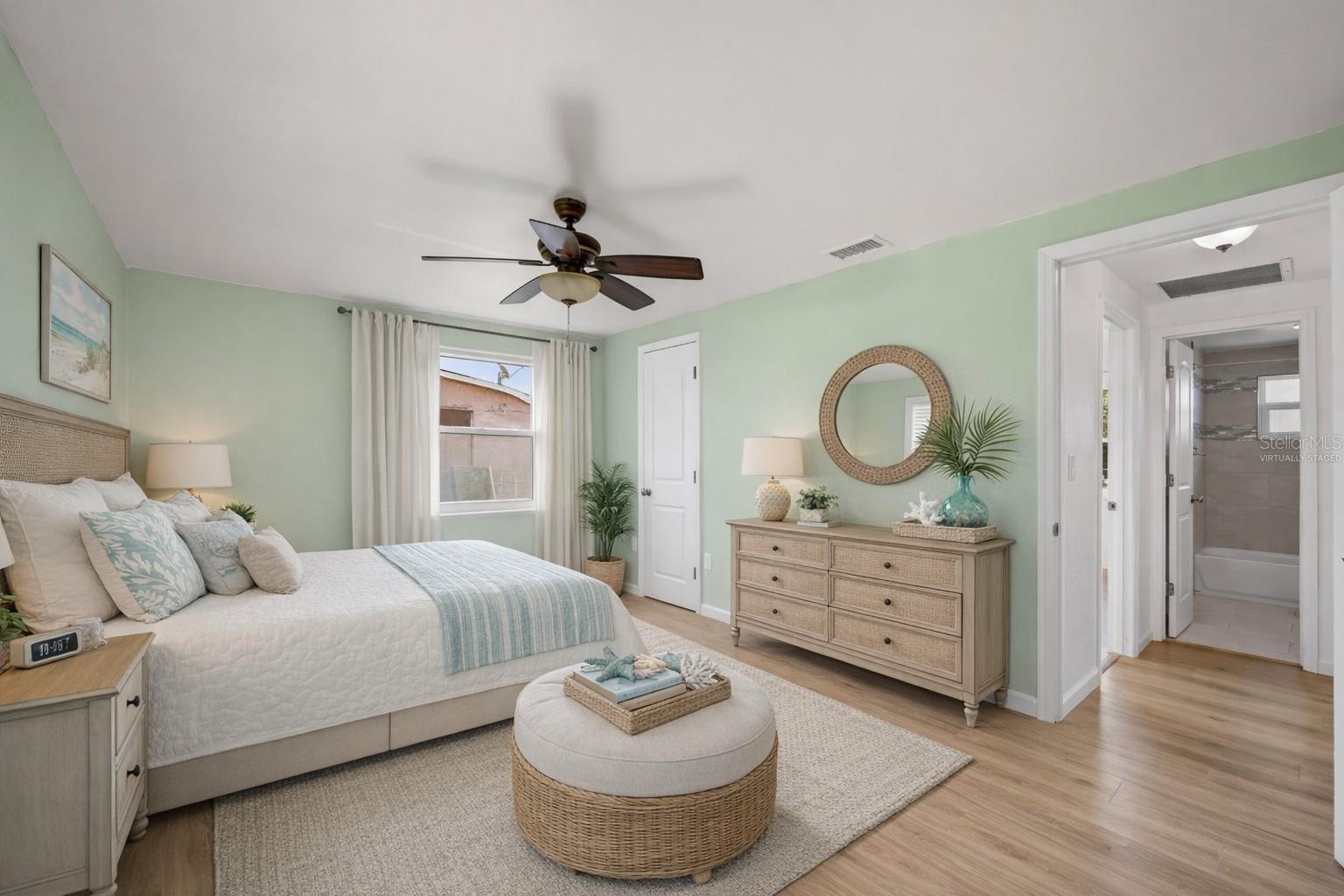 CHARLOTTE PARK - Residential