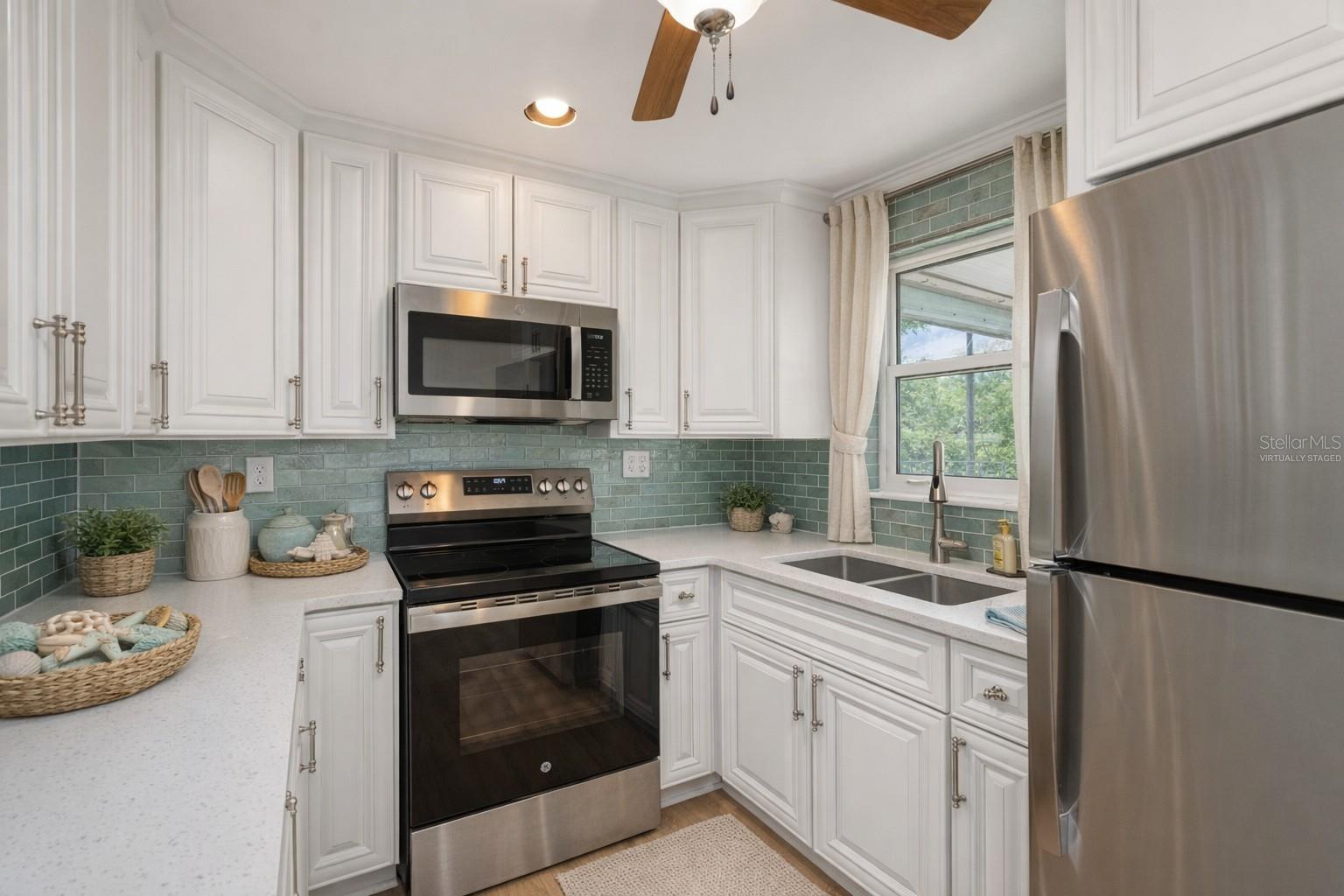 CHARLOTTE PARK - Residential