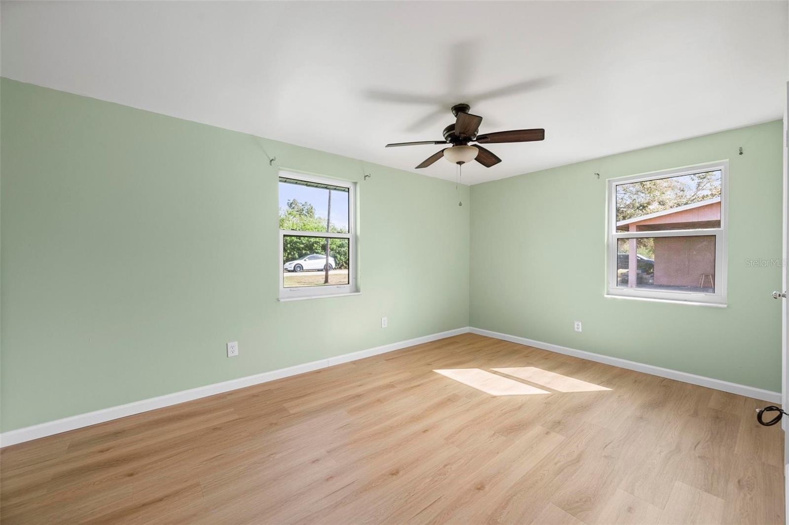 CHARLOTTE PARK - Residential