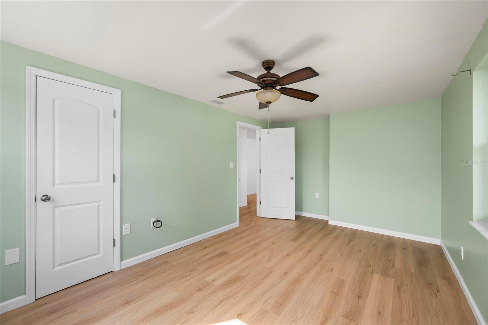 CHARLOTTE PARK - Residential