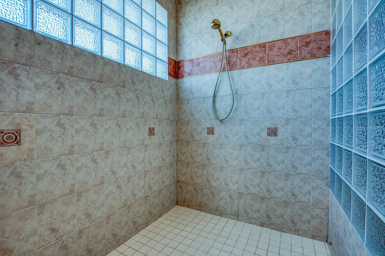 SKIMMER POINT PH II - Residential