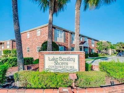 LAKE BENTLEY SHORES CONDO PH 01 - Residential