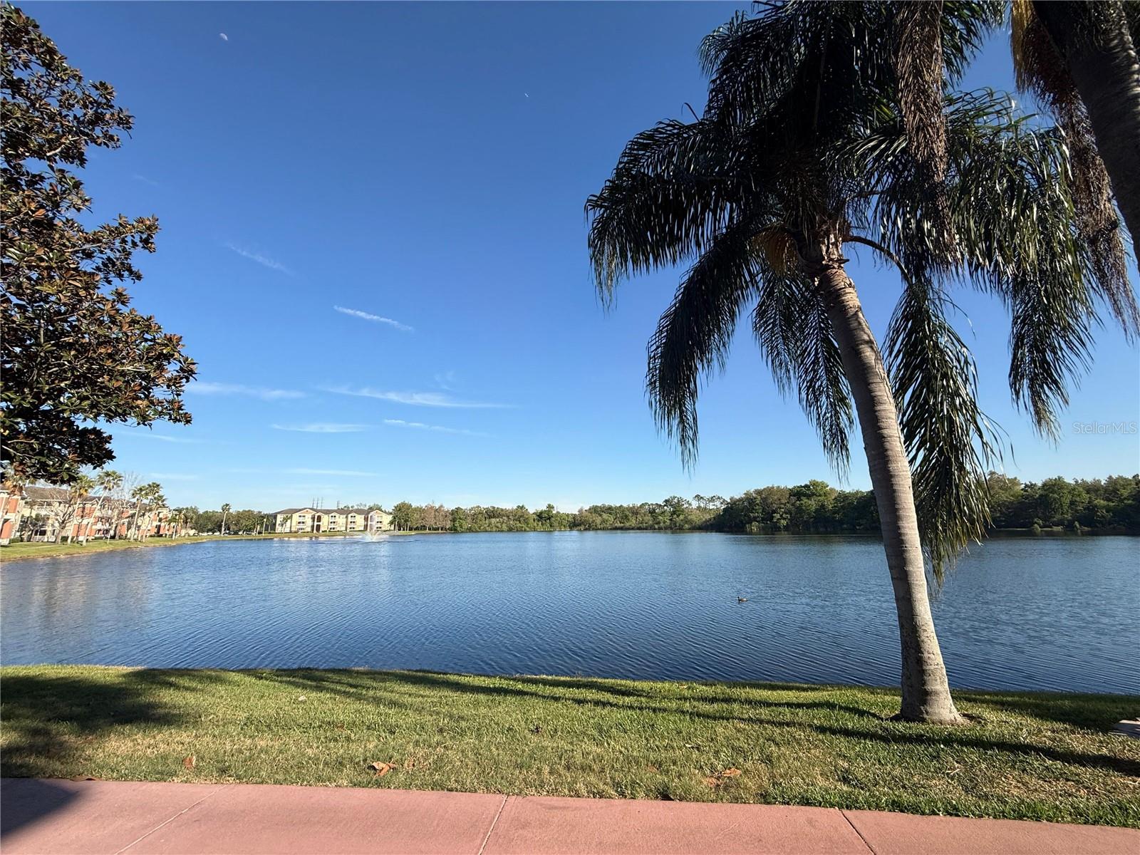 BLDG 11 UNIT 213 VILLAS AT LAKESIDE A CONDOMINIUM - Residential