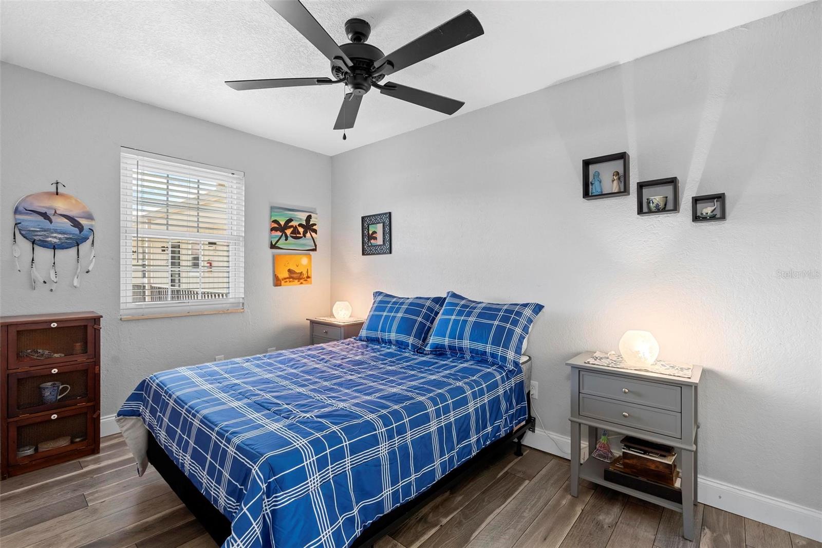 JUNGLE DEN VILLAS PH 01 CONDO - Residential