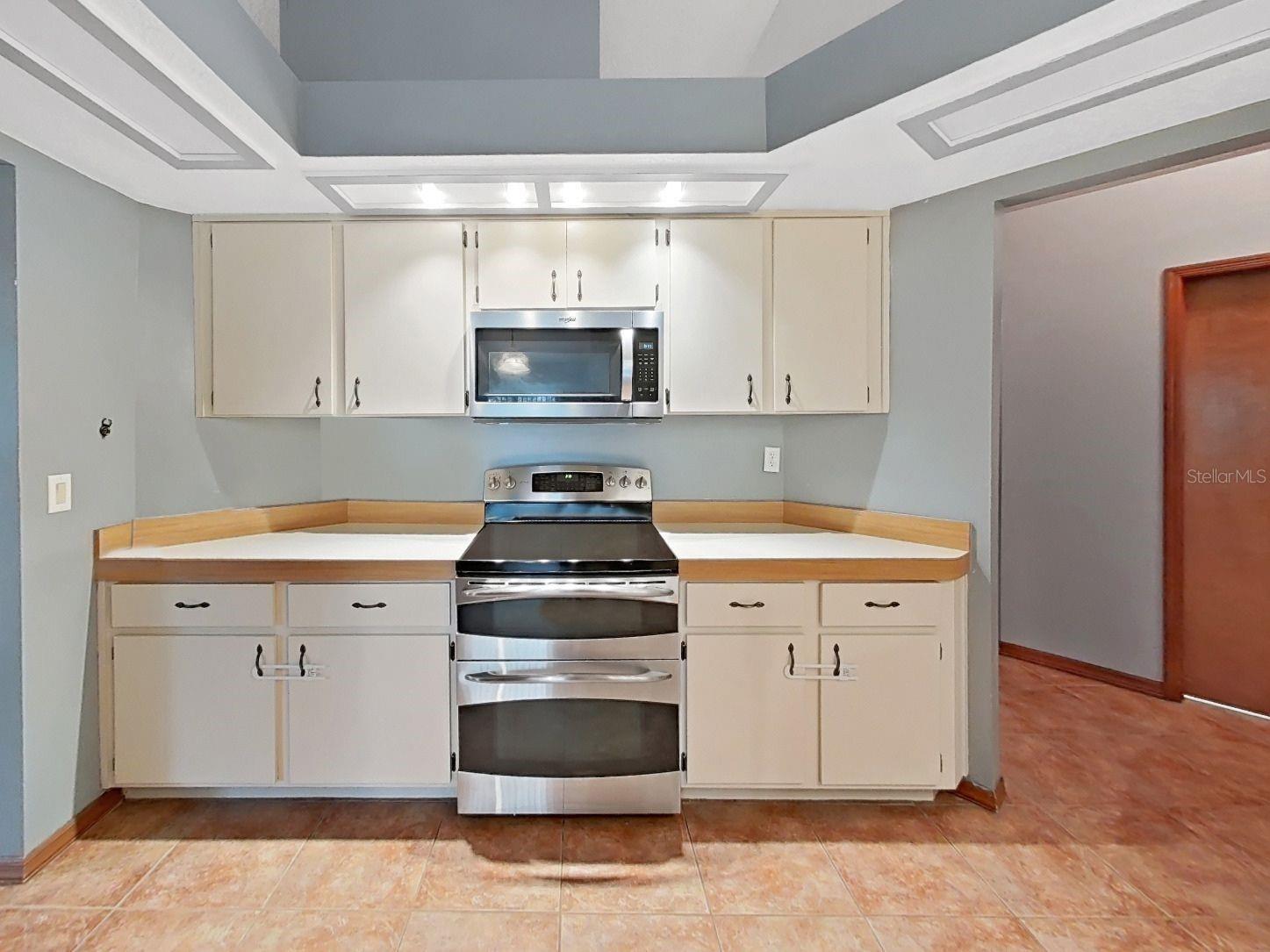 HUNTINGTON WOODS - Residential