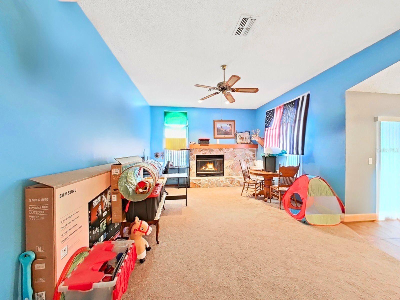 HUNTINGTON WOODS - Residential
