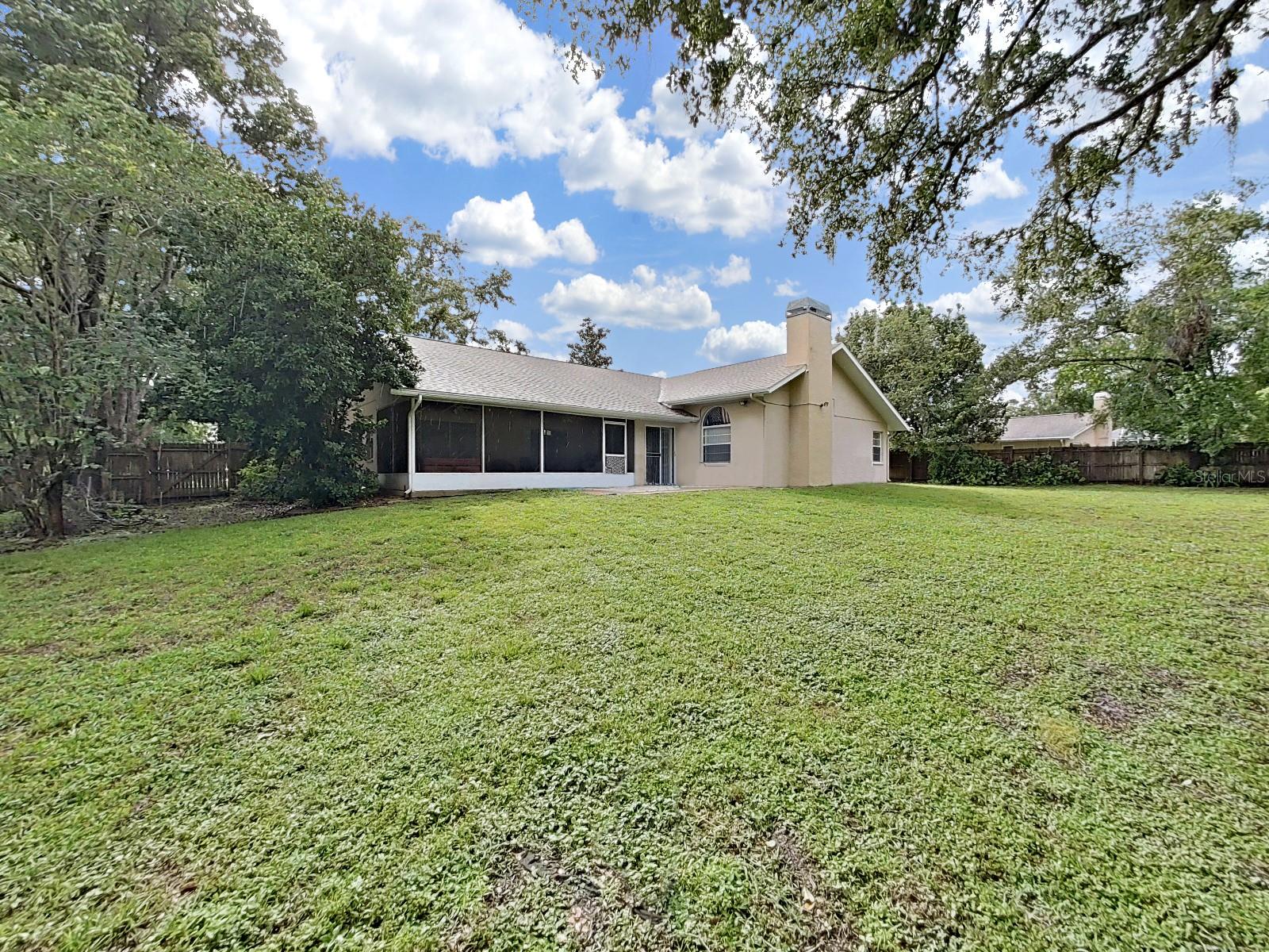 HUNTINGTON WOODS - Residential