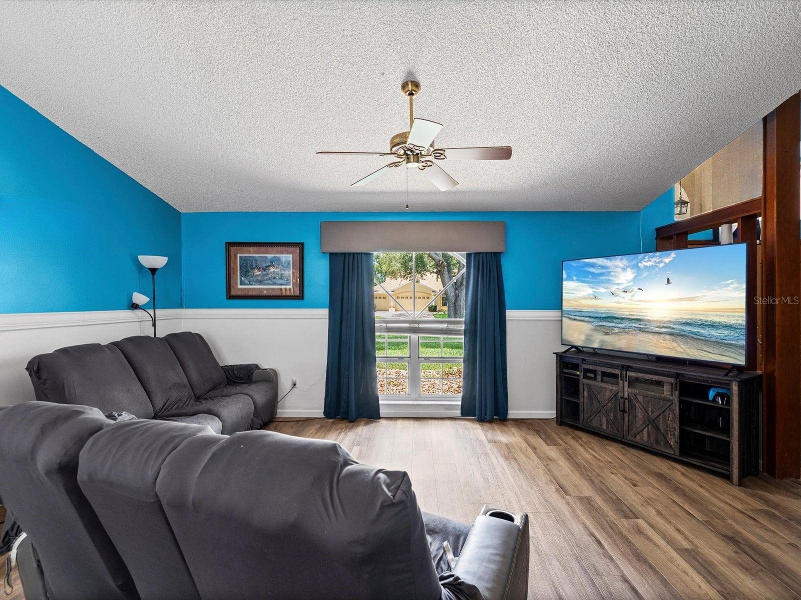 HUNTINGTON WOODS - Residential