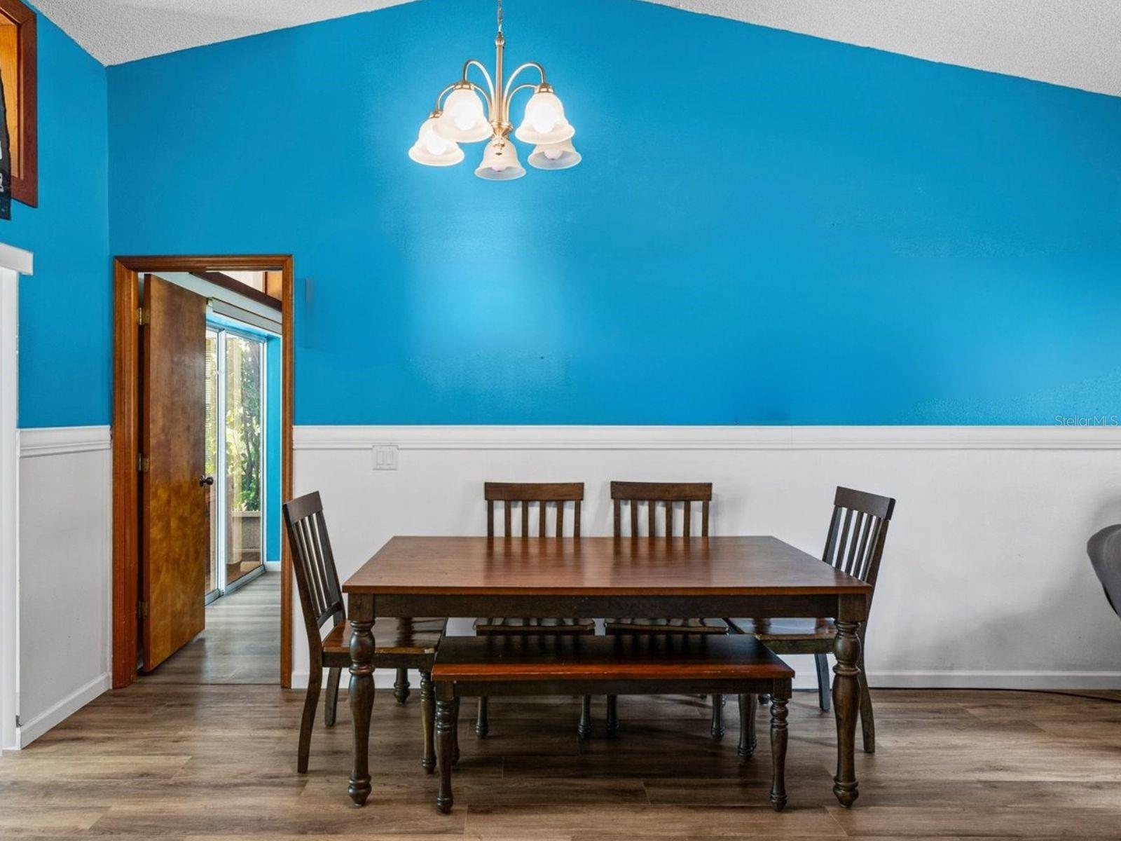 HUNTINGTON WOODS - Residential