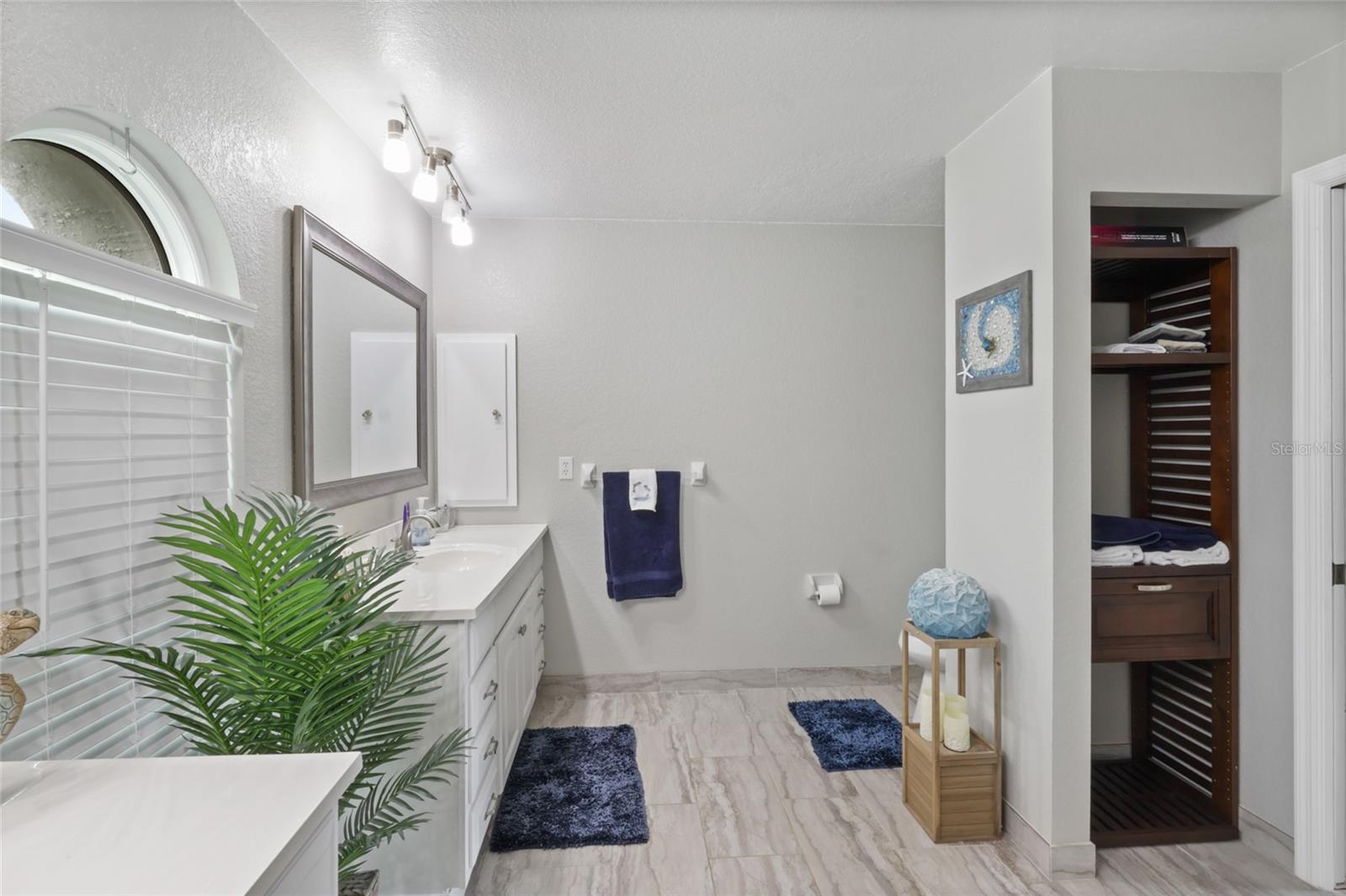 HARB HEIGHTS - Residential Lease