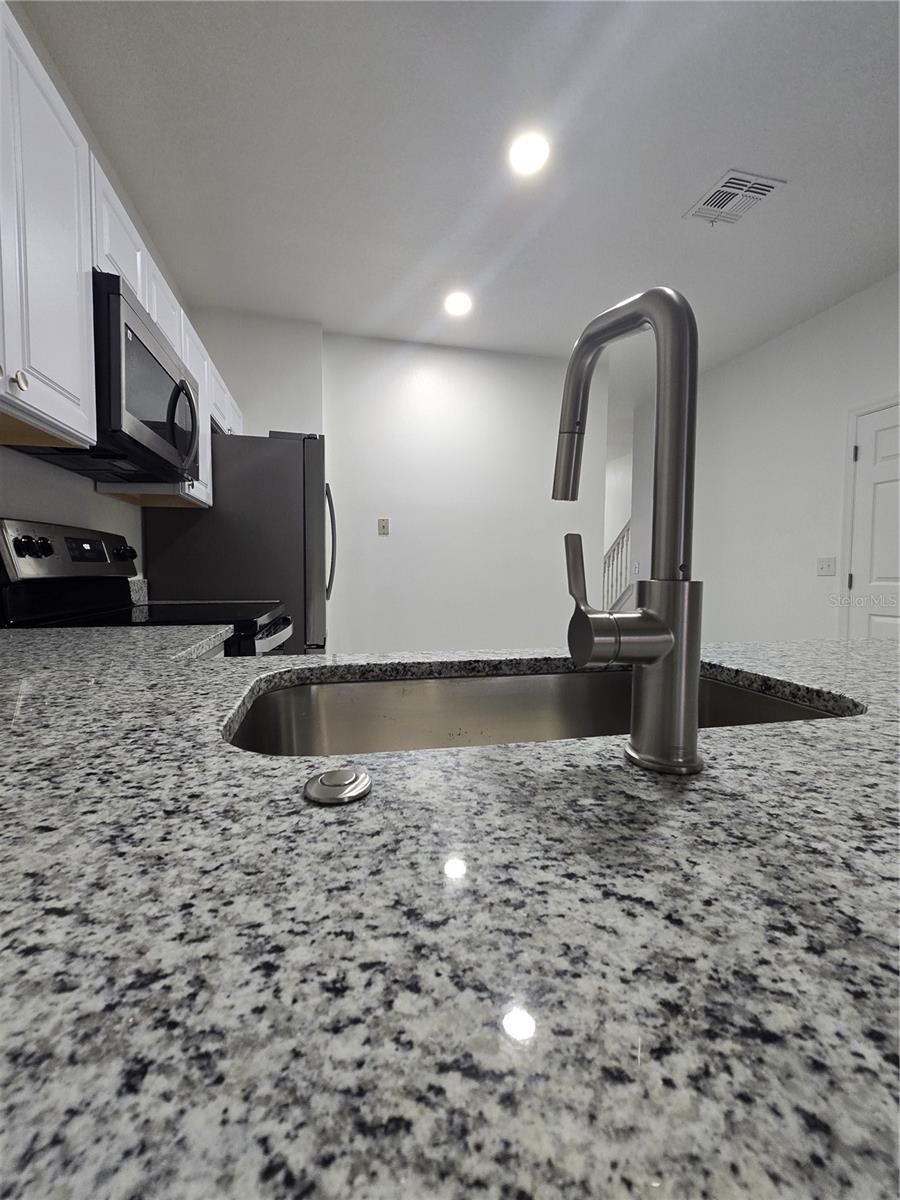 RETREAT AT SILVER CREEK SUB - Residential Lease